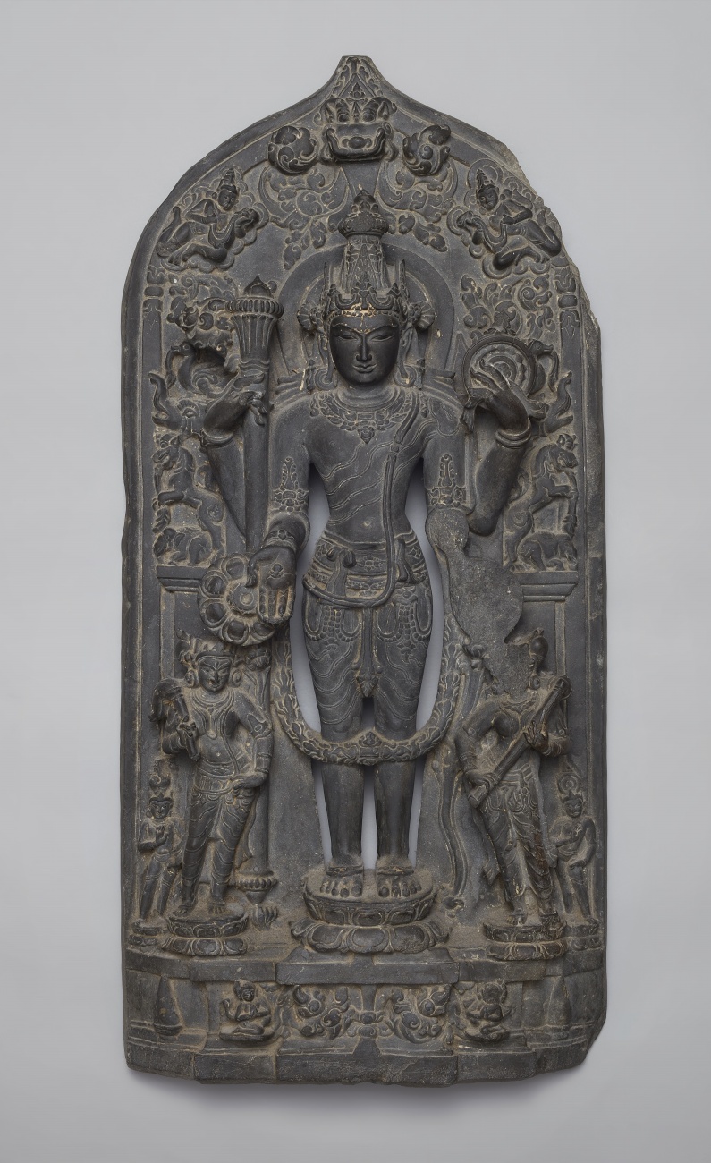 A Pala black stone stele of Vishnu. Northeastern India, Bengal. 12th century - image-1