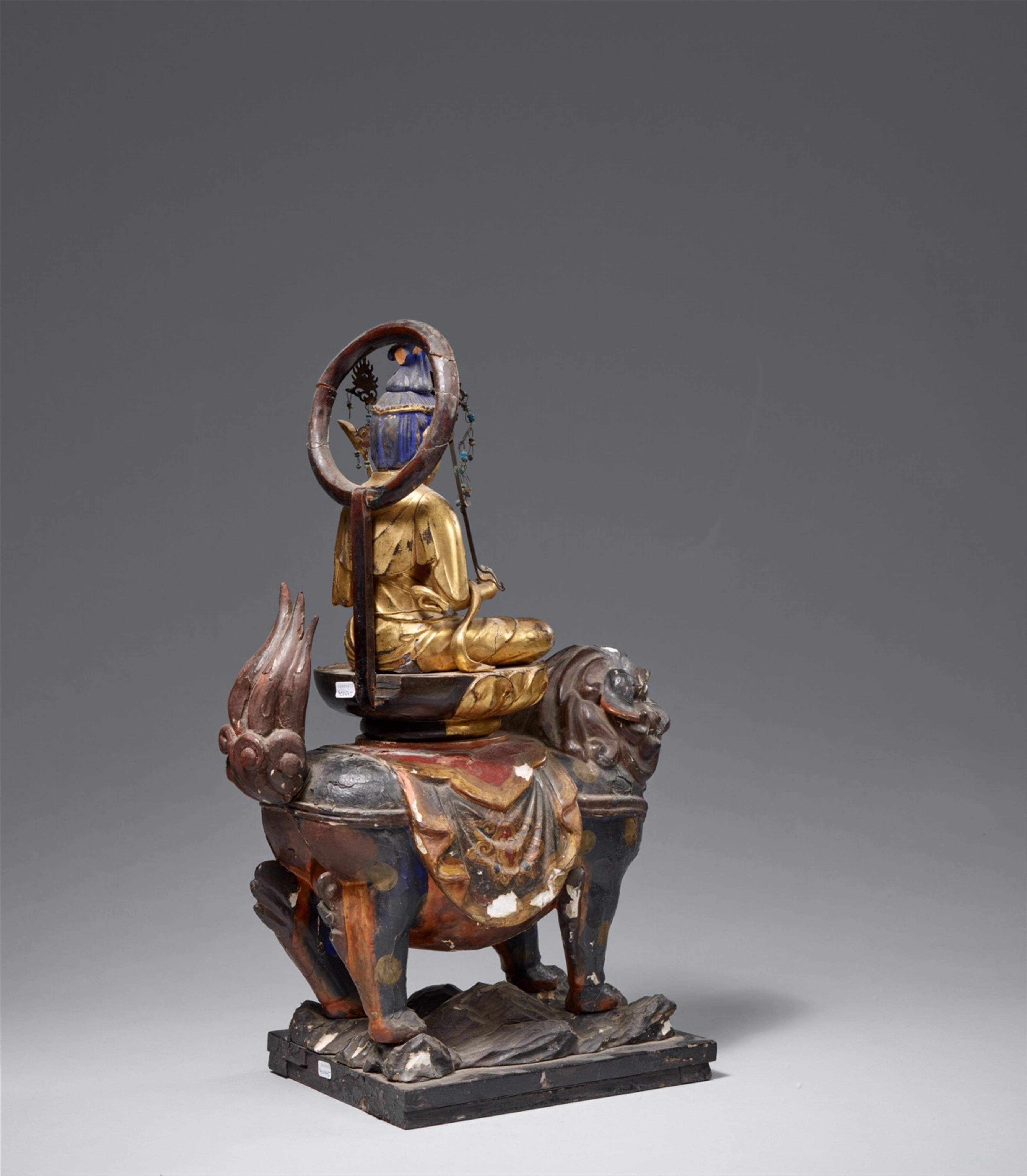 A lacquered, gilded and polychromed wood figure Monjû Bosatsu. Edo period - image-2