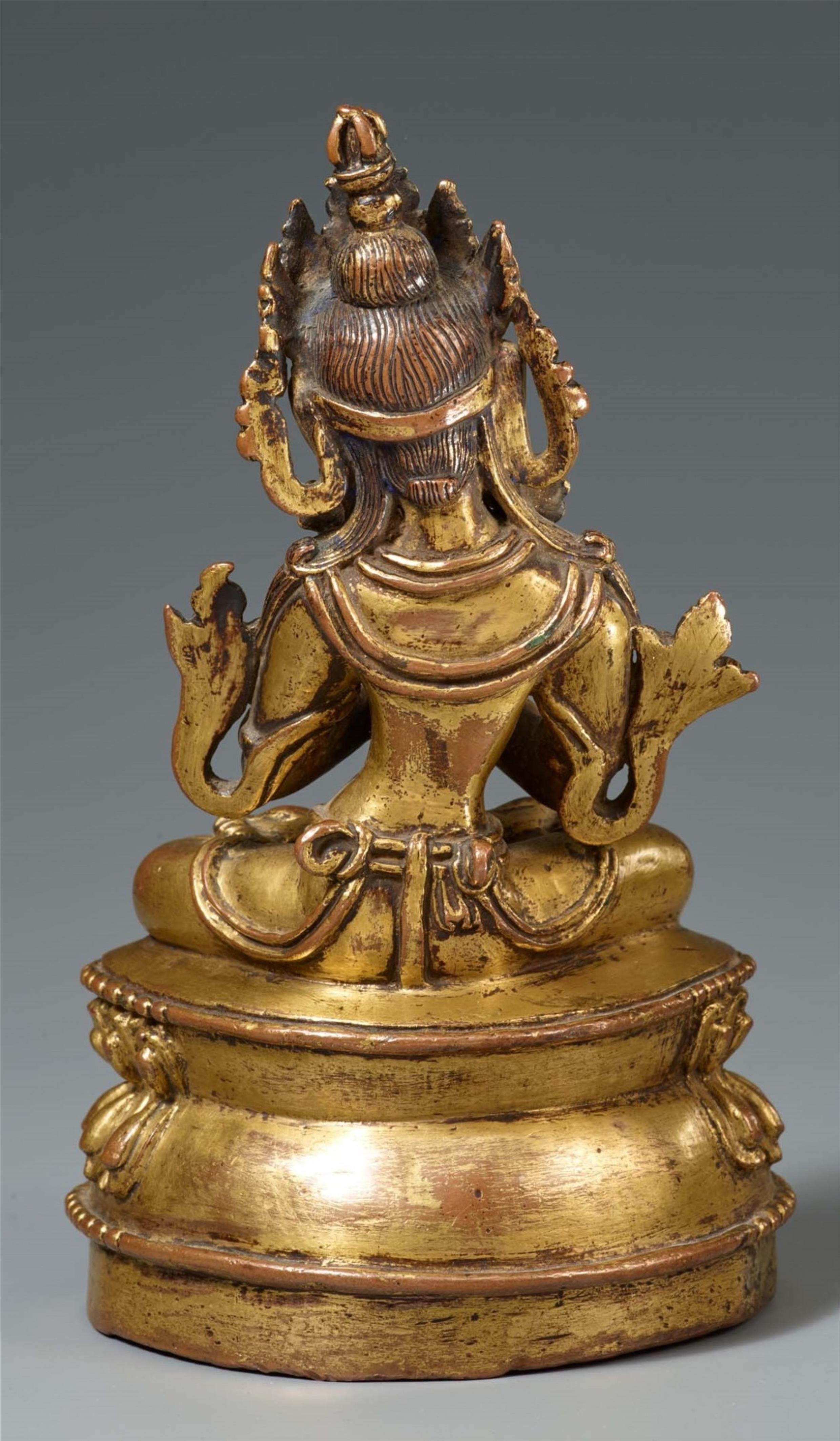 A Tibetan gilt bronze figure of Vajradhara. 17th/18th century - image-4