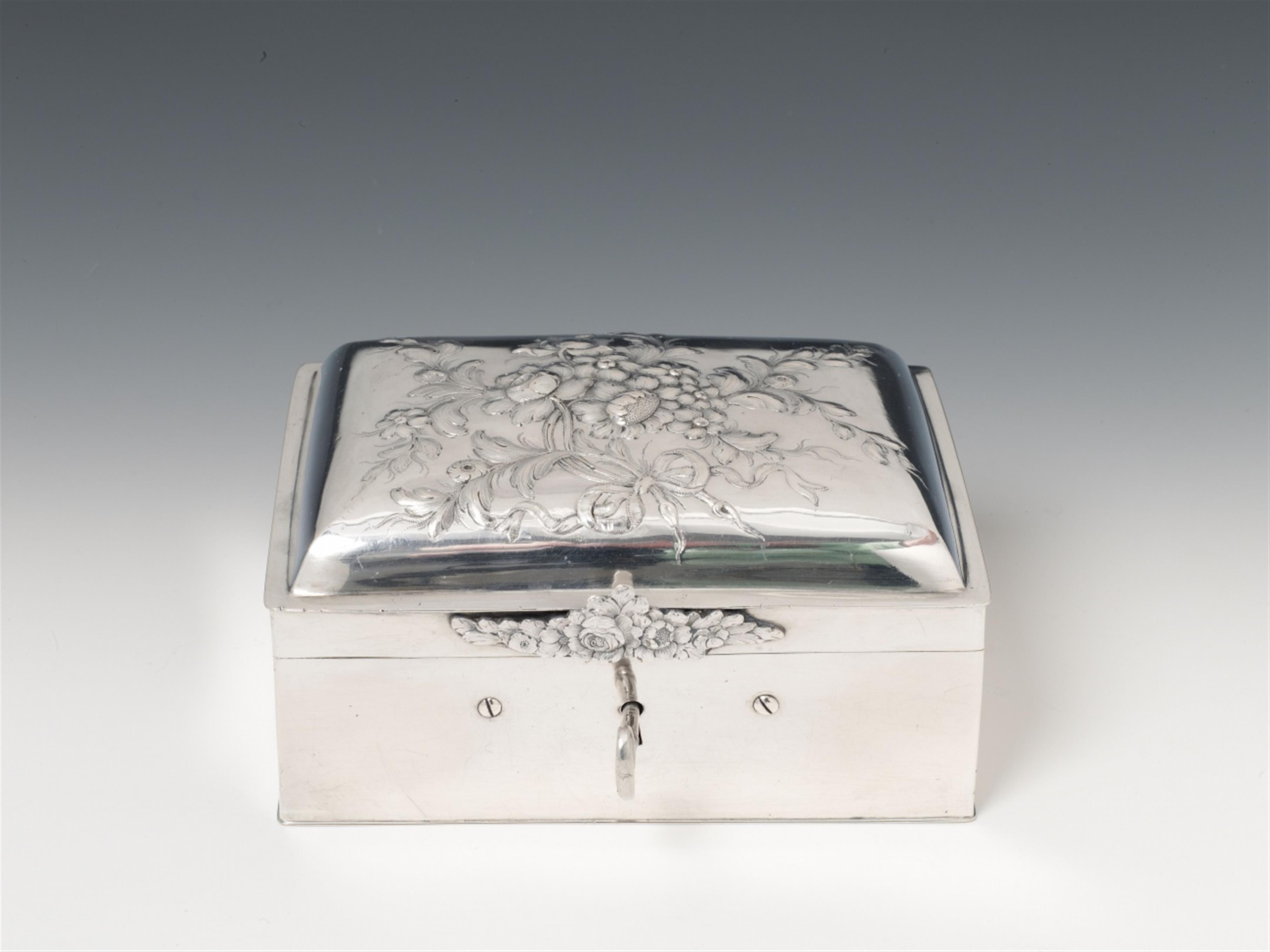 A Potsdam silver sugar box. With original lock and key. Marks of Christian Friedrich Müller, 1767 - 70. - image-2