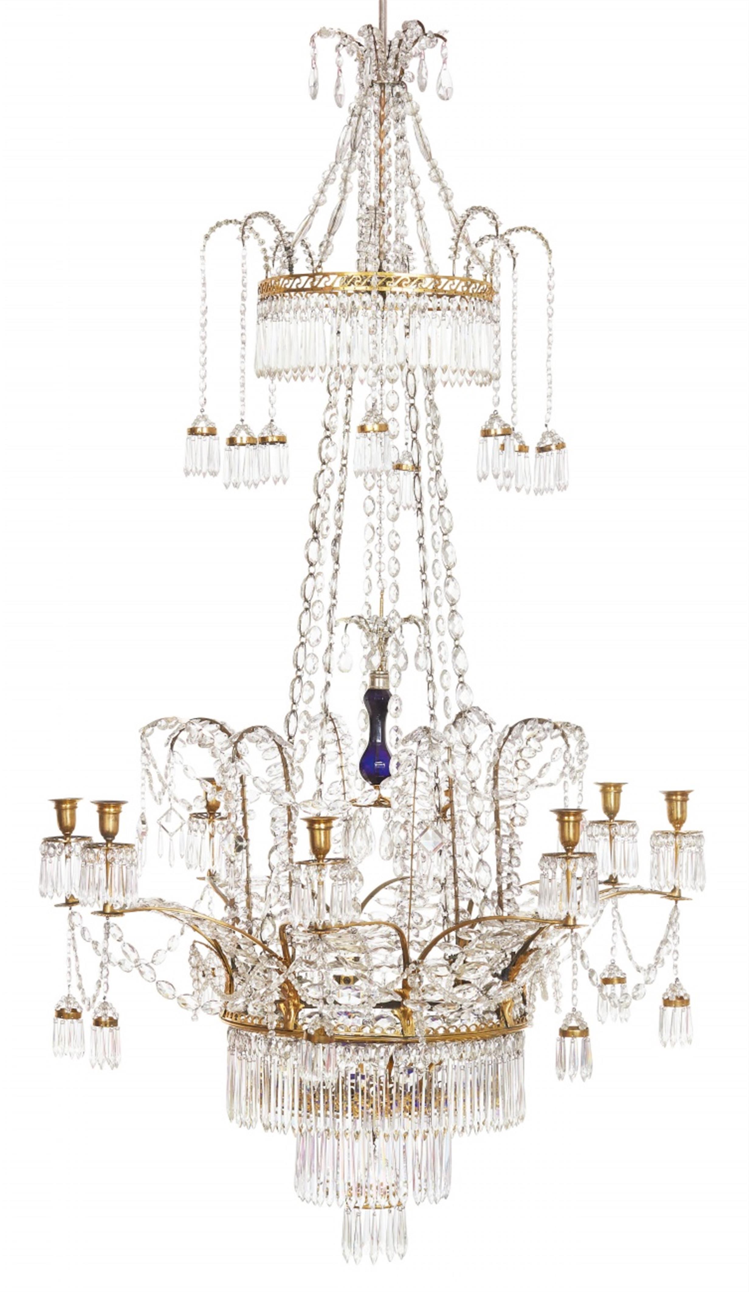 An opulent Berlin chandelier - image-1