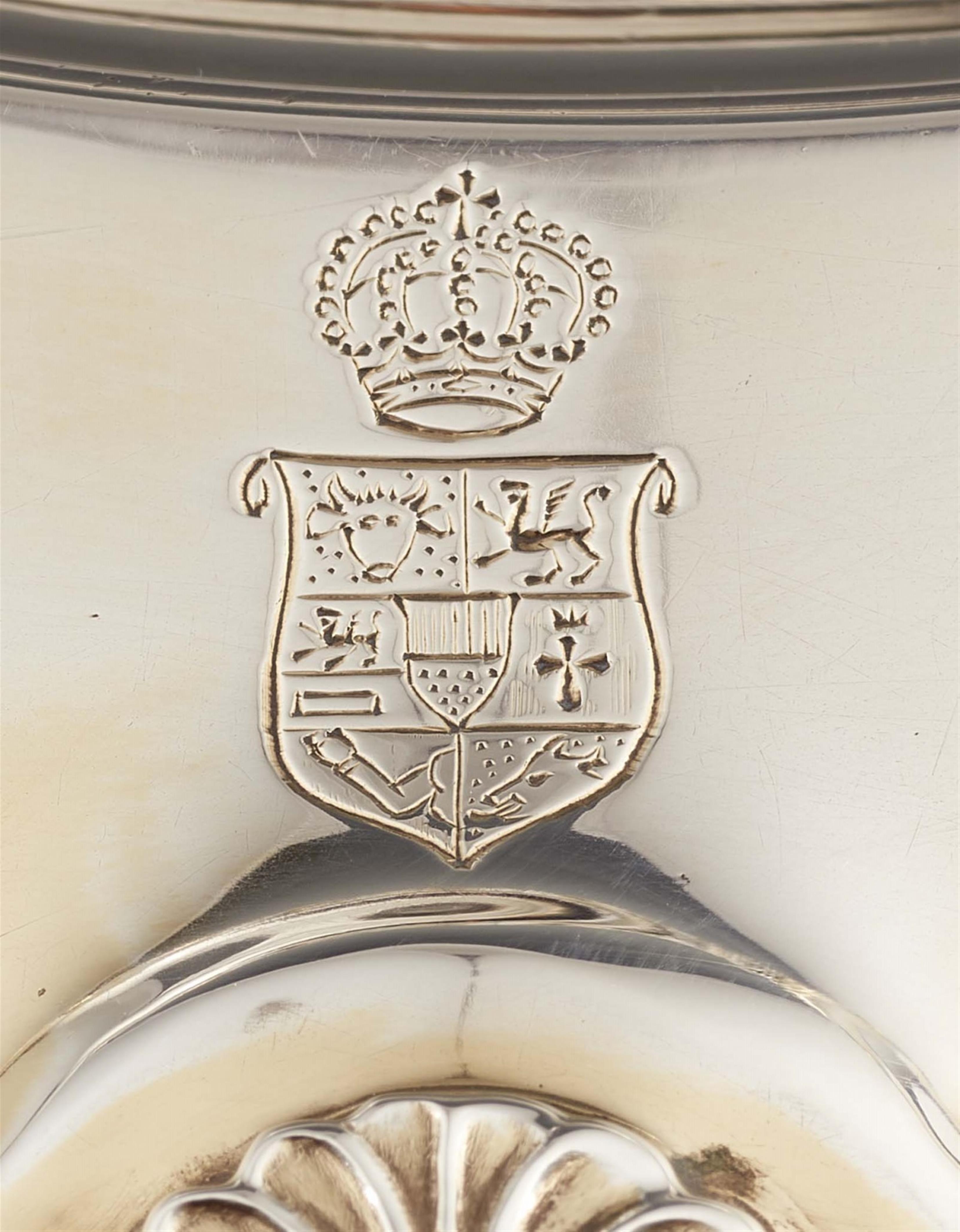 A Berlin silver plate made for the Grand Dukes of Mecklenburg Schwerin - image-2