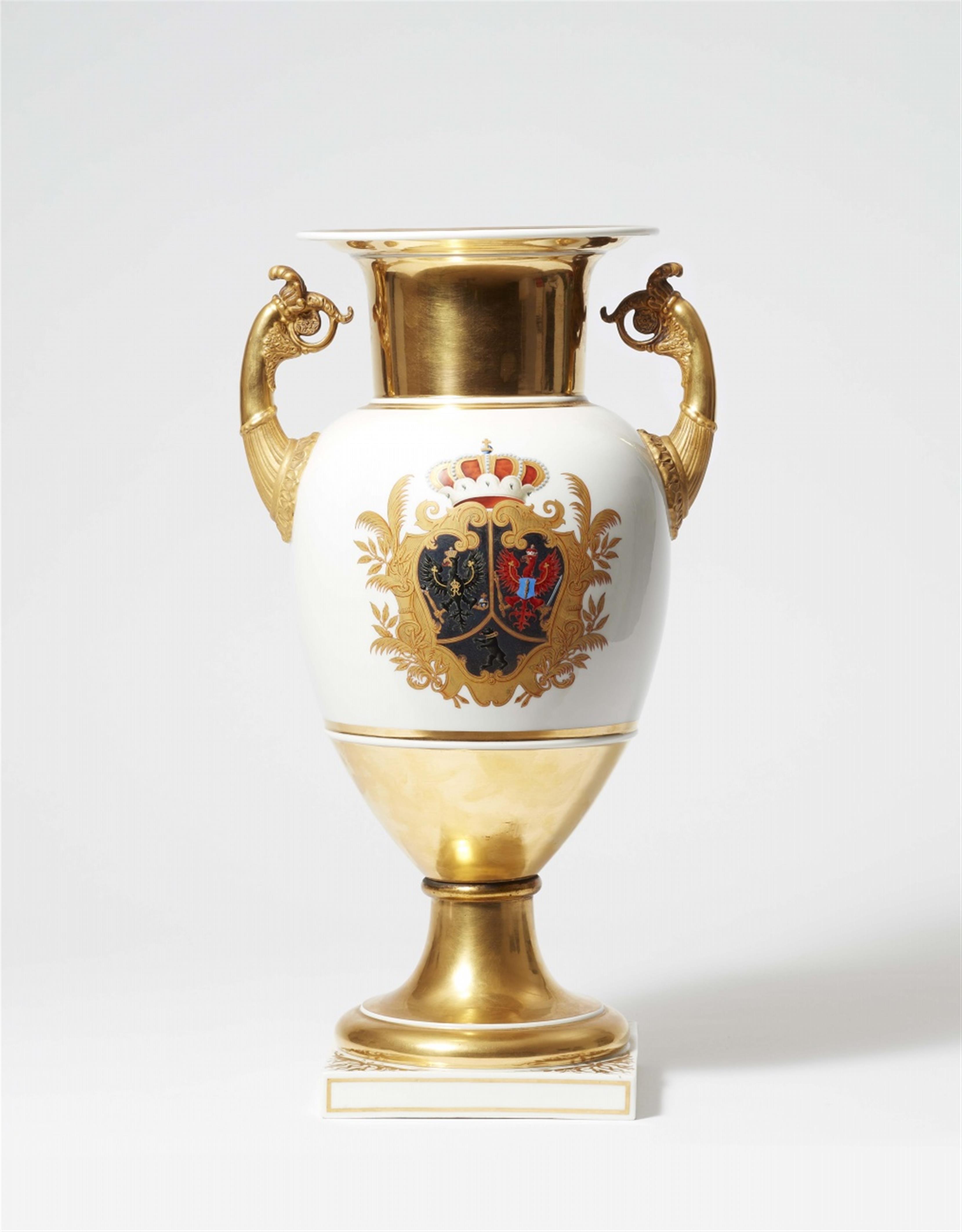 Seltene Vase mit Darstellung der Königshuldigung Friedrich Wilhelms IV. - image-2