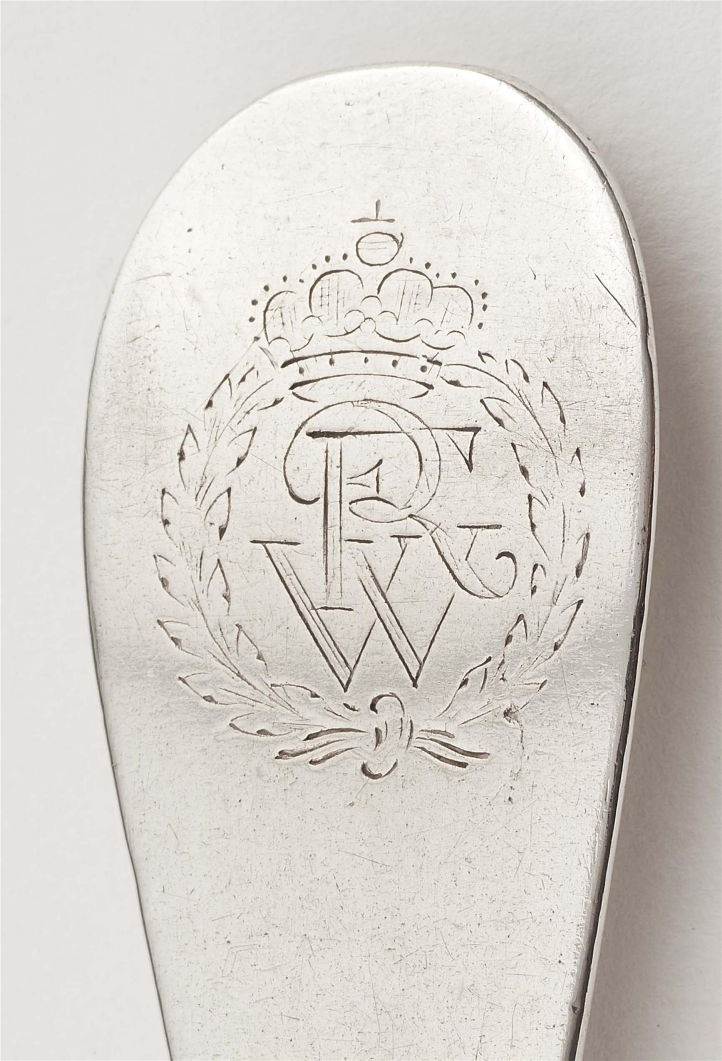 Two silver spoons from the dinner silver of Friedrich Wilhelm II - image-2