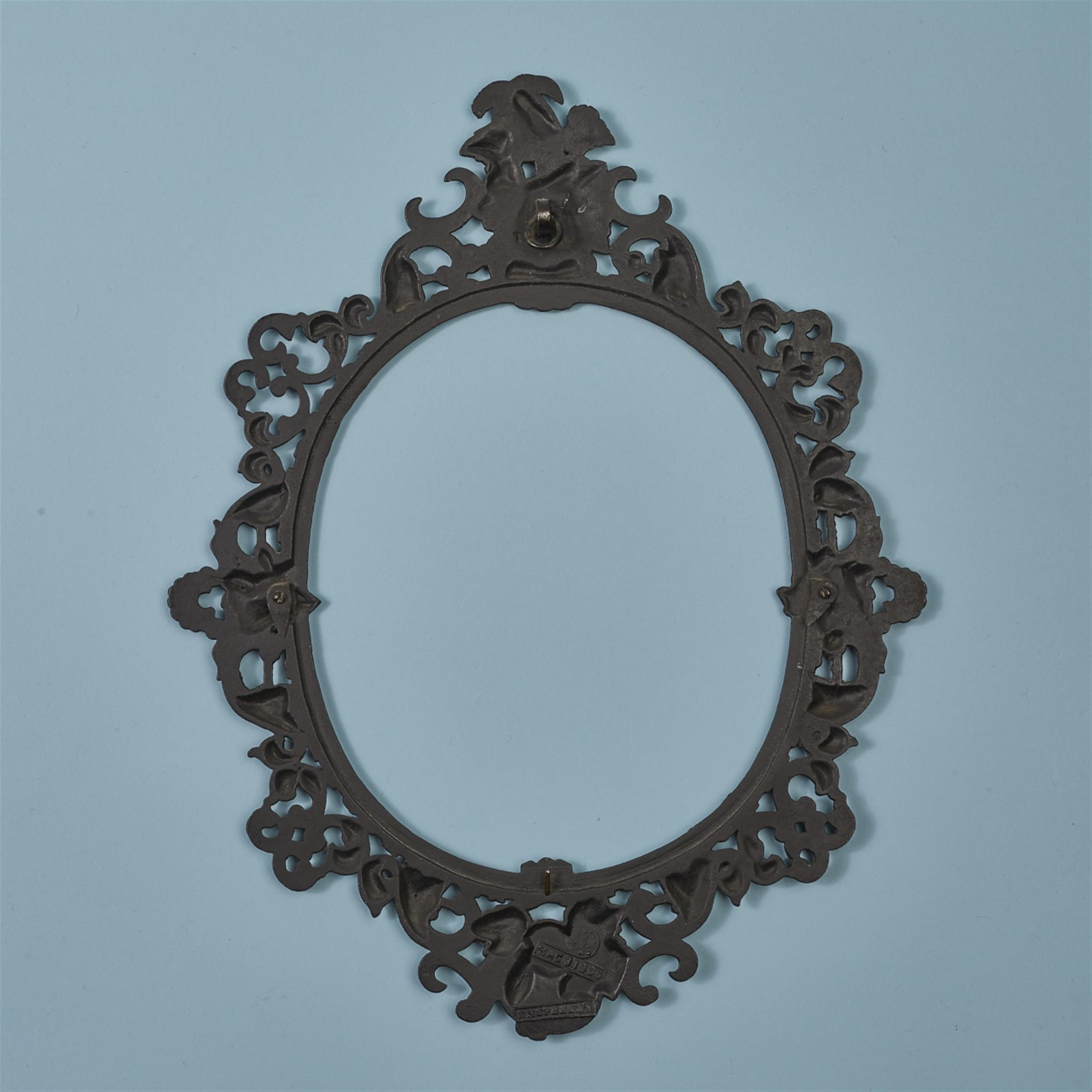 A cast iron picture frame from the Kasli foundry in the Ural Mountains - image-2