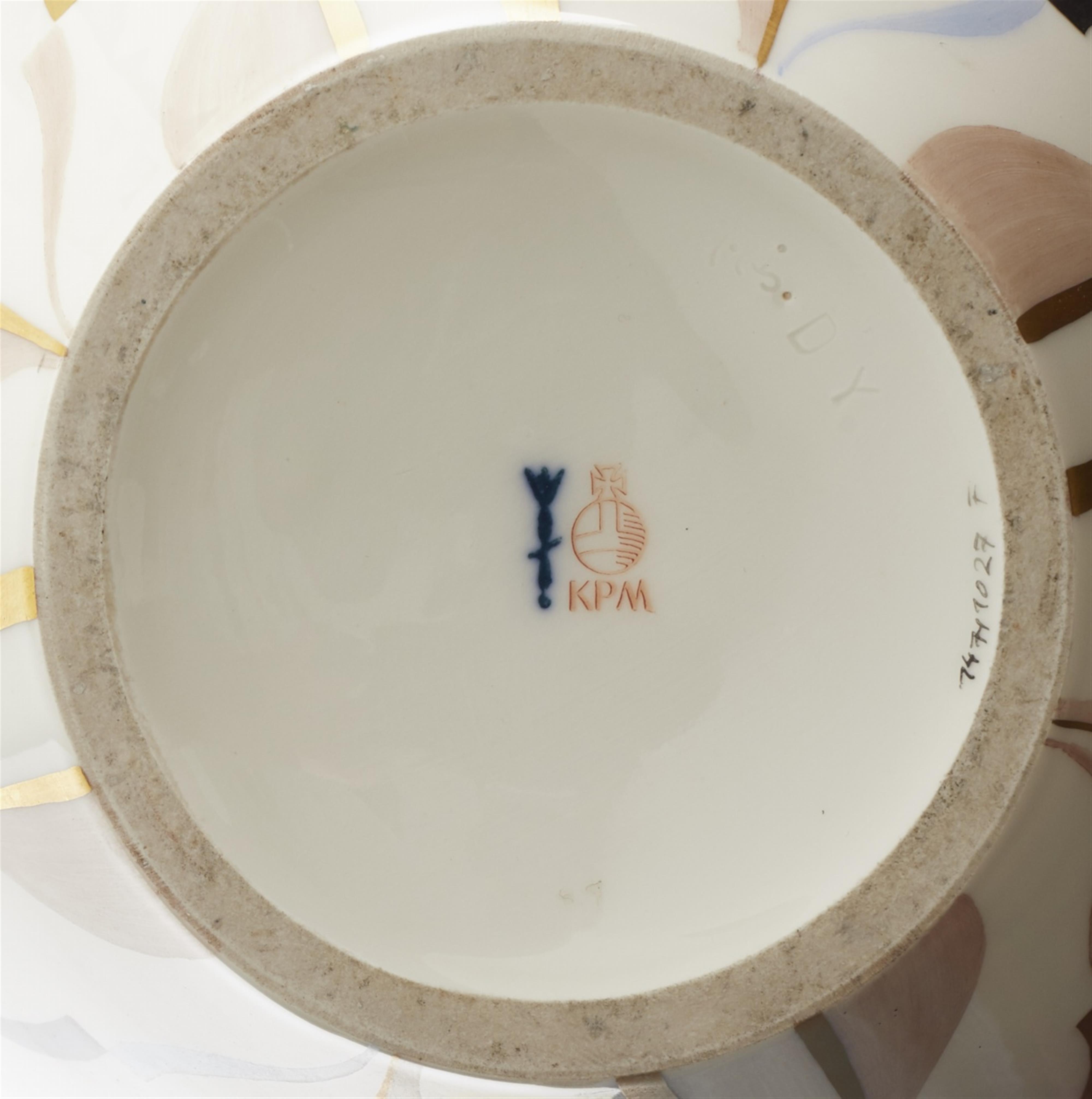 A Berlin KPM porcelain jar - image-2