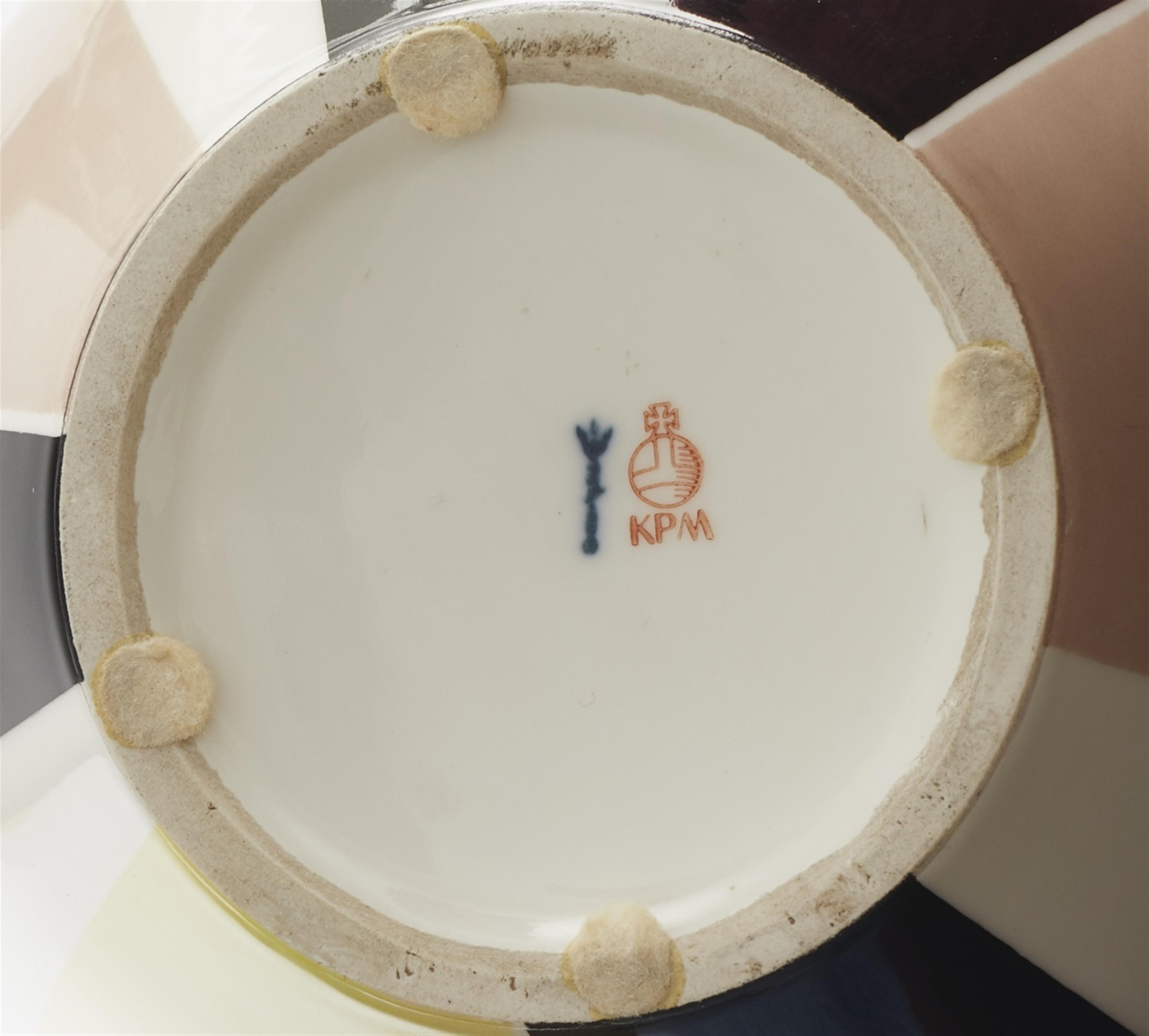 A Berlin KPM porcelain jar - image-2