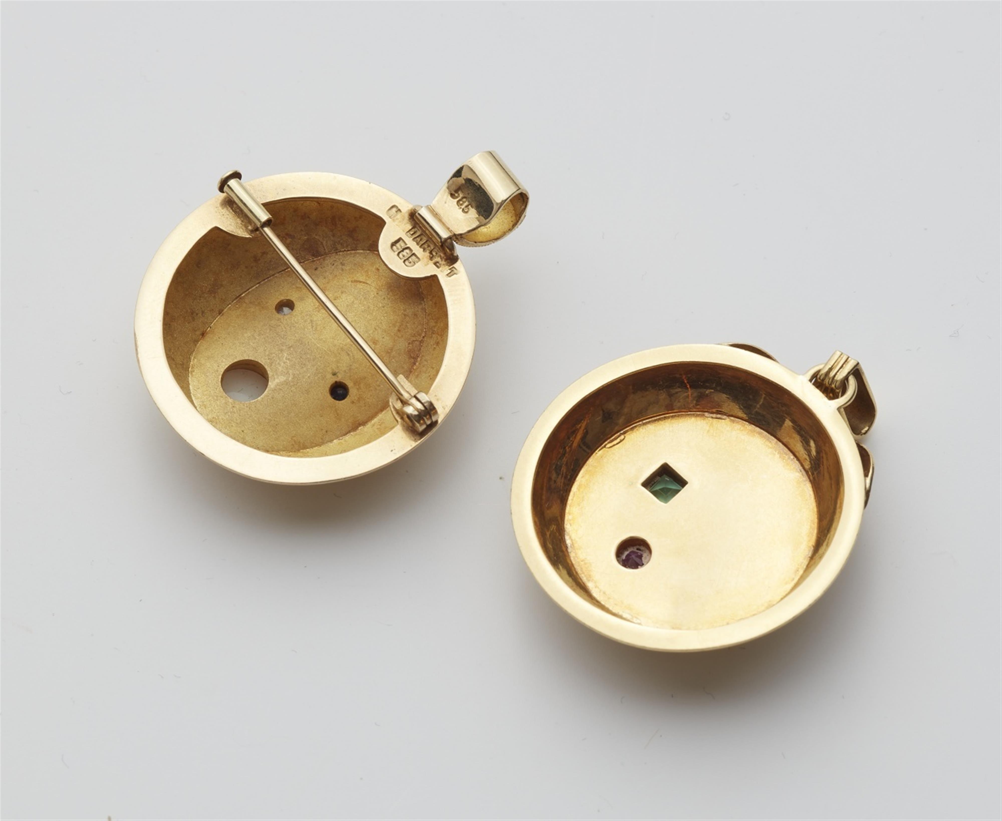 Two gold granulation pendants - image-2