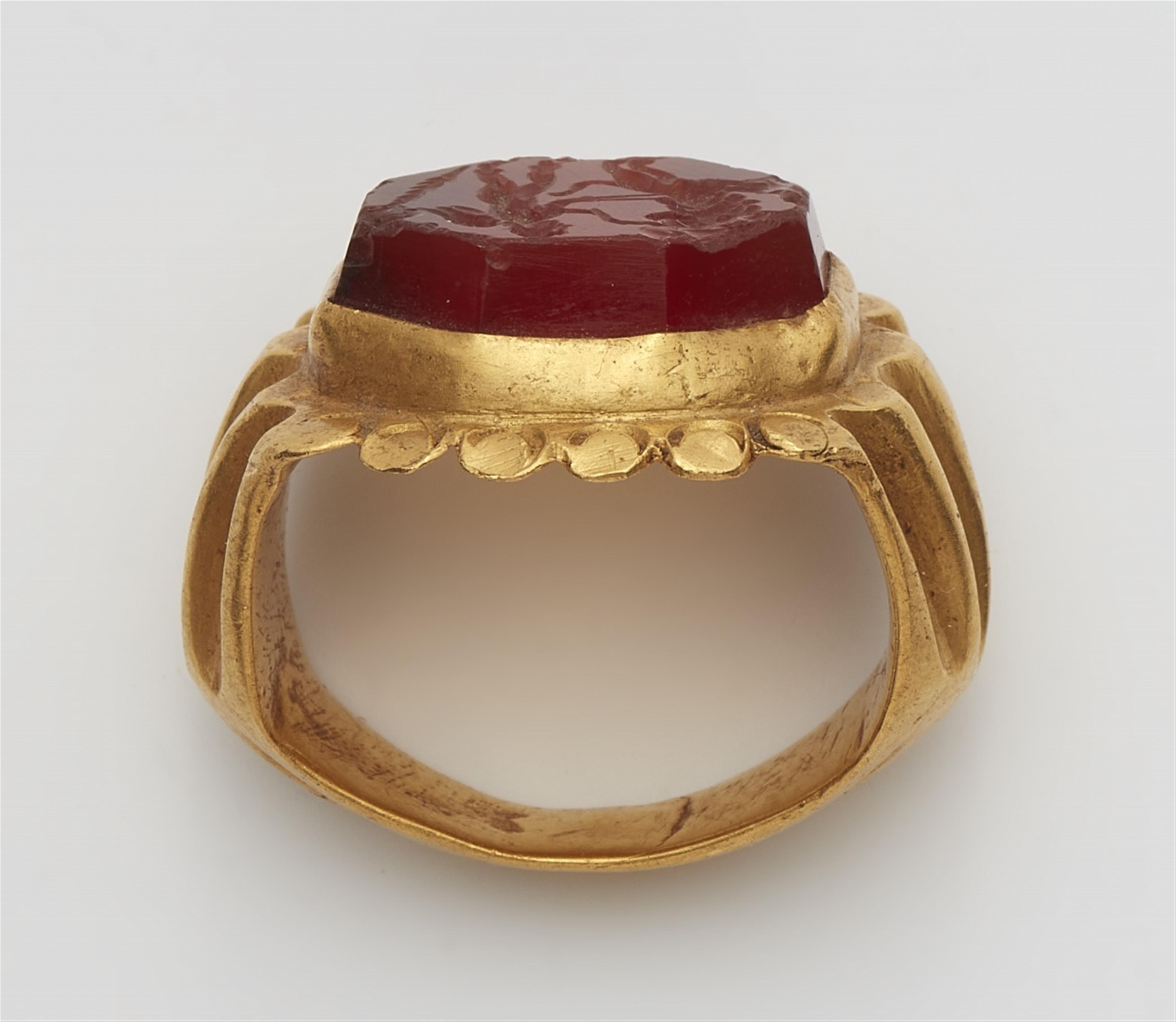 Ring mit römischer Gemme - image-3