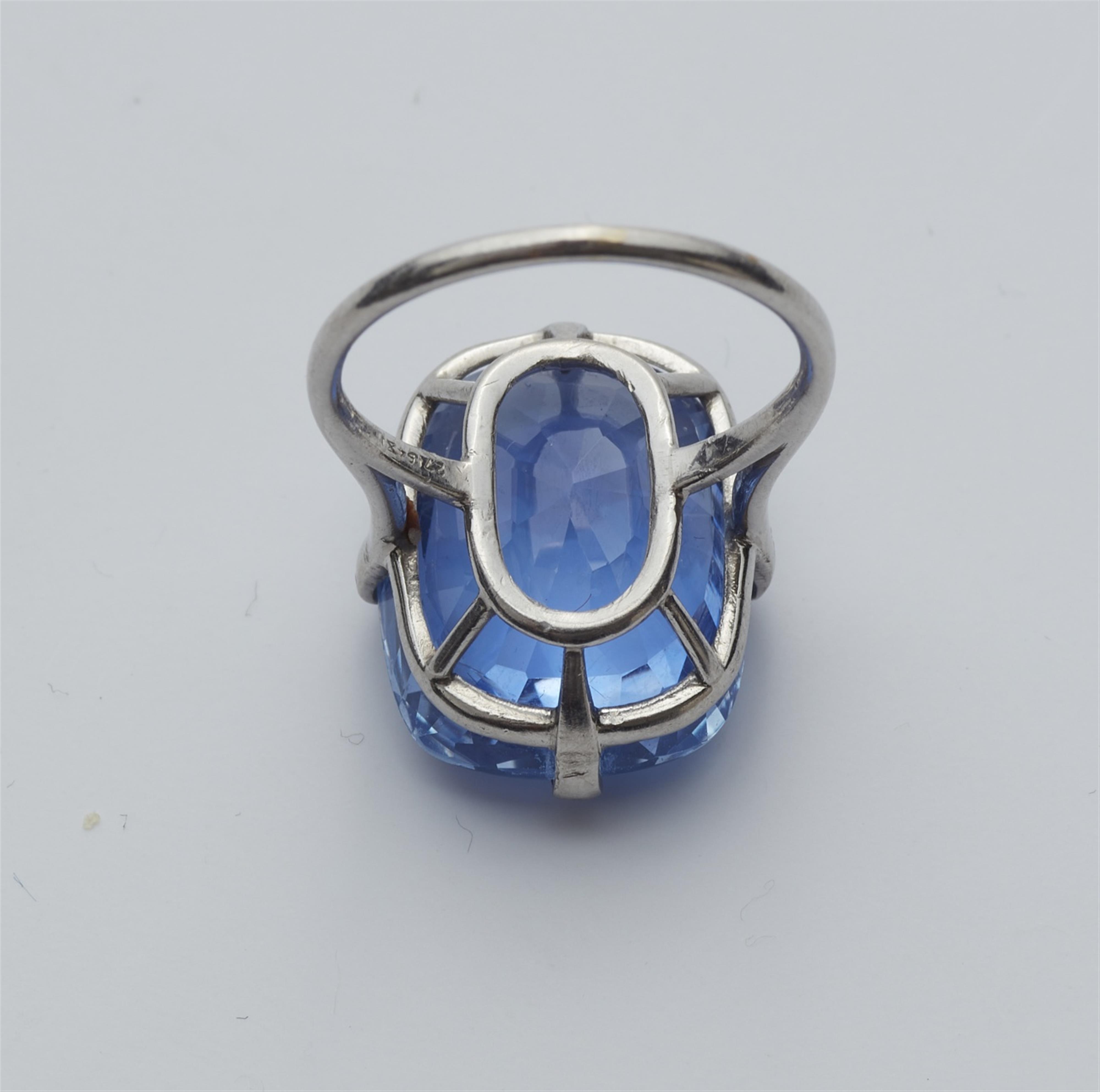Art Déco-Ring mit Ceylon-Saphir - image-4