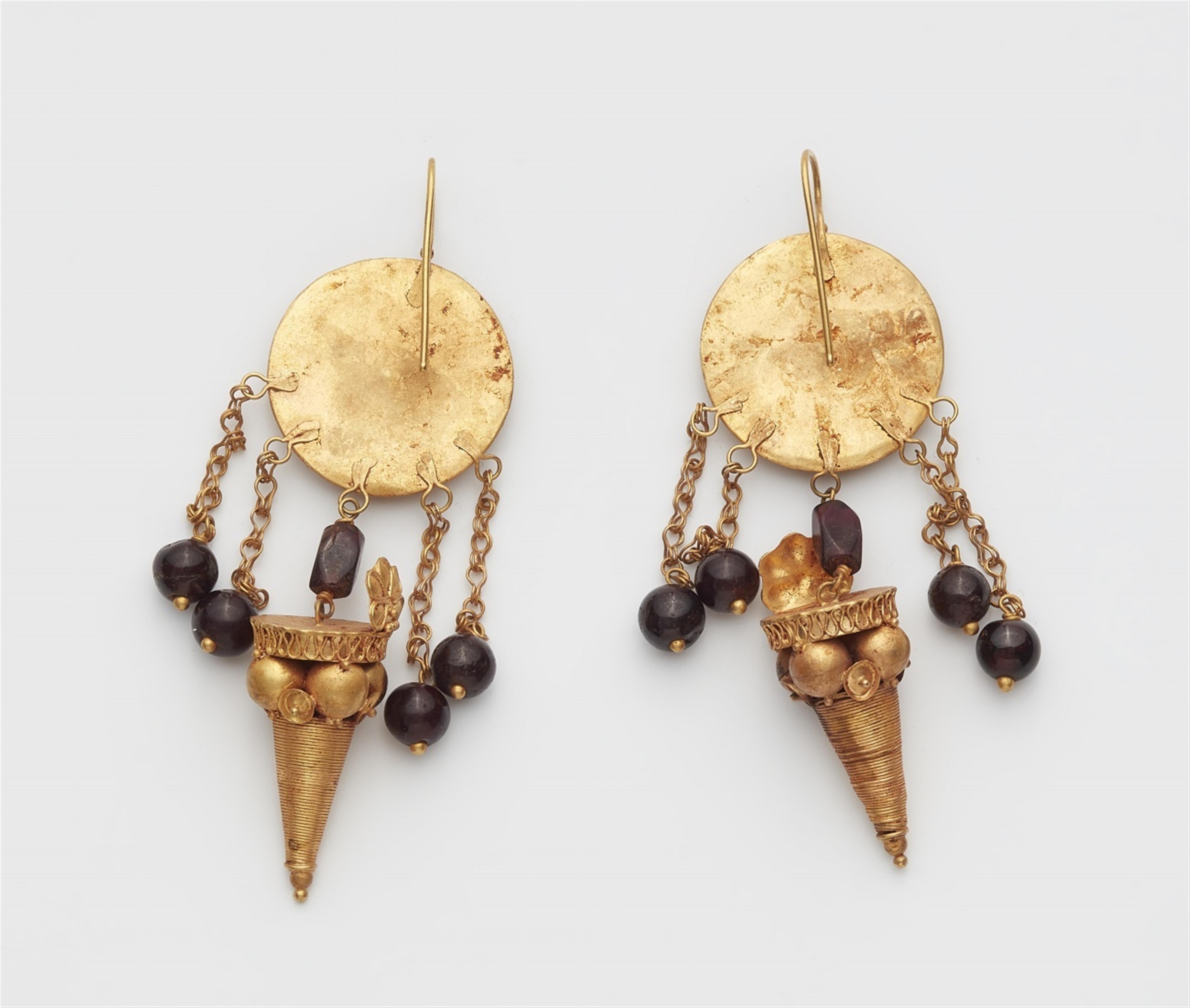 Paar hellenistische Ohrgehänge - image-2