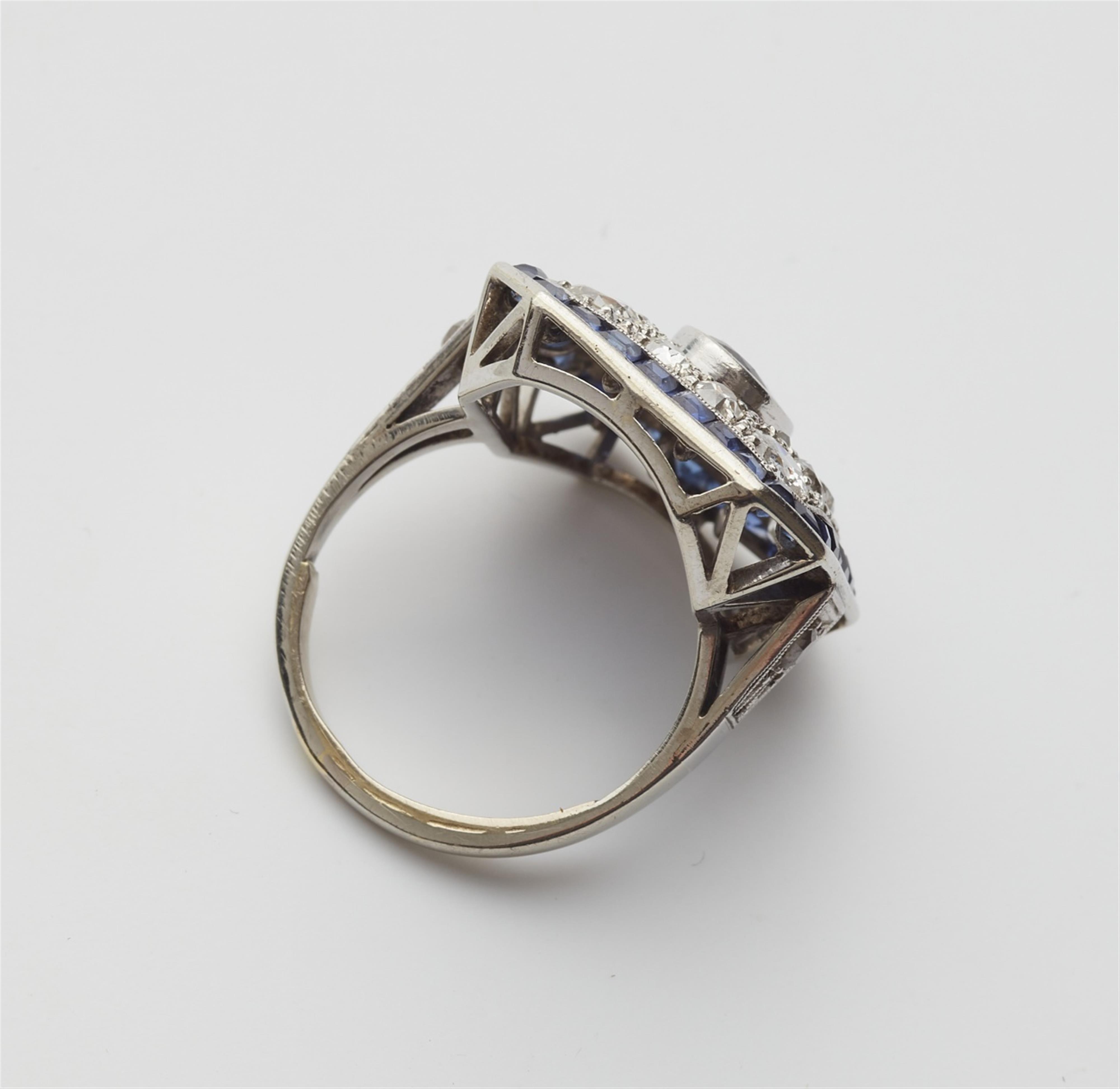 Art Déco-Ring mit Saphiren - image-3