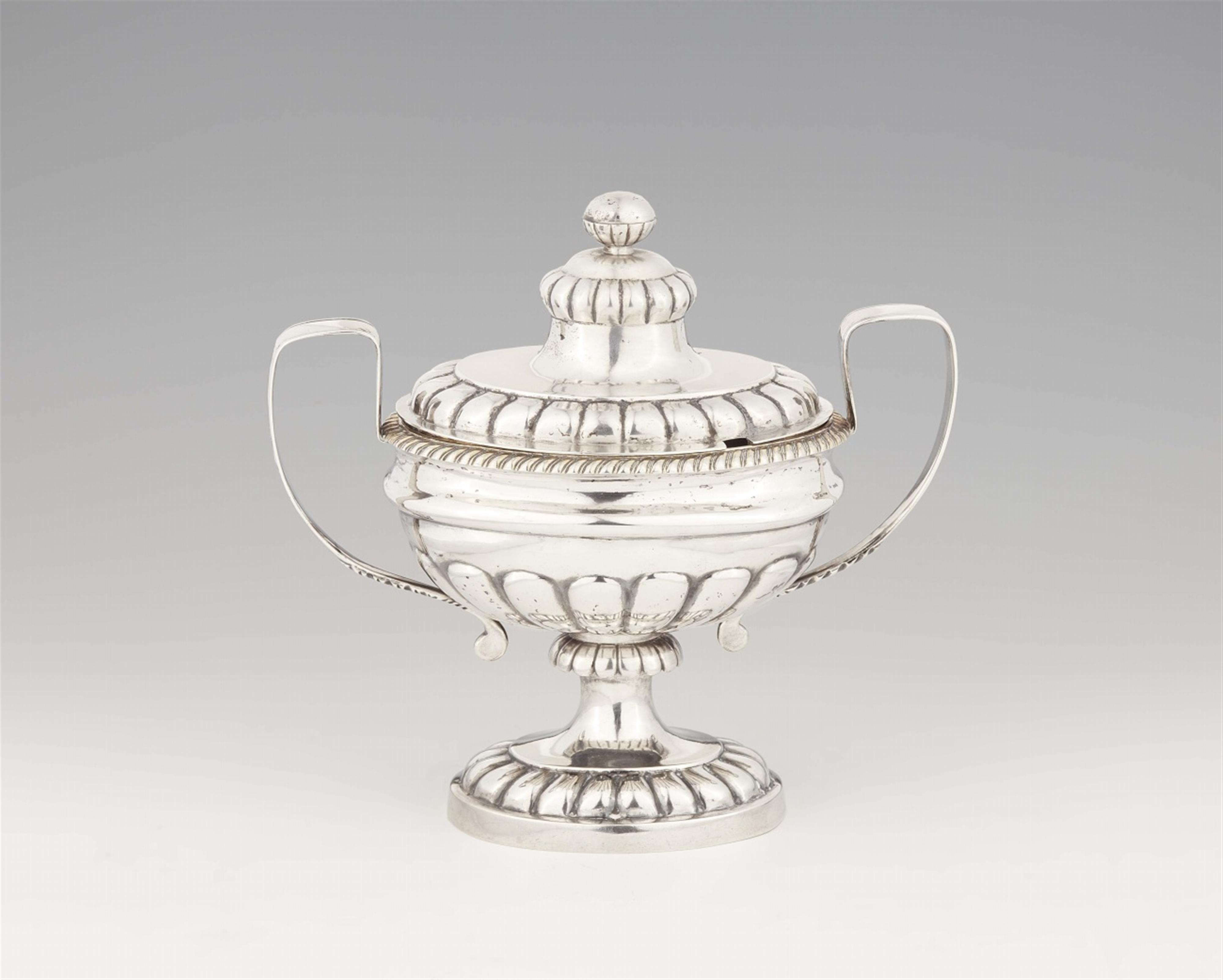 A small Reval silver tureen - image-1