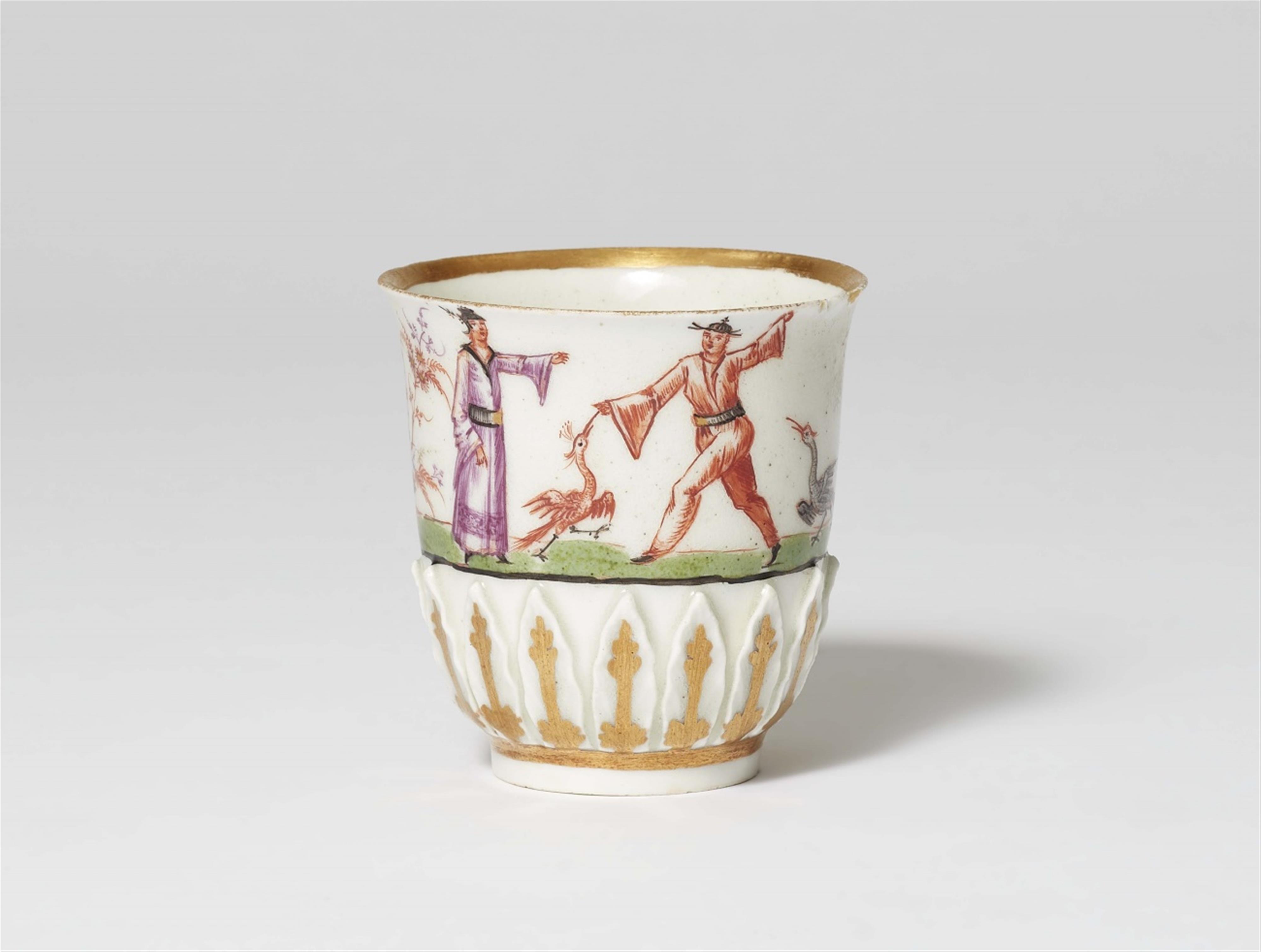 A Meissen porcelain beaker with bay leaf reliefs - image-1