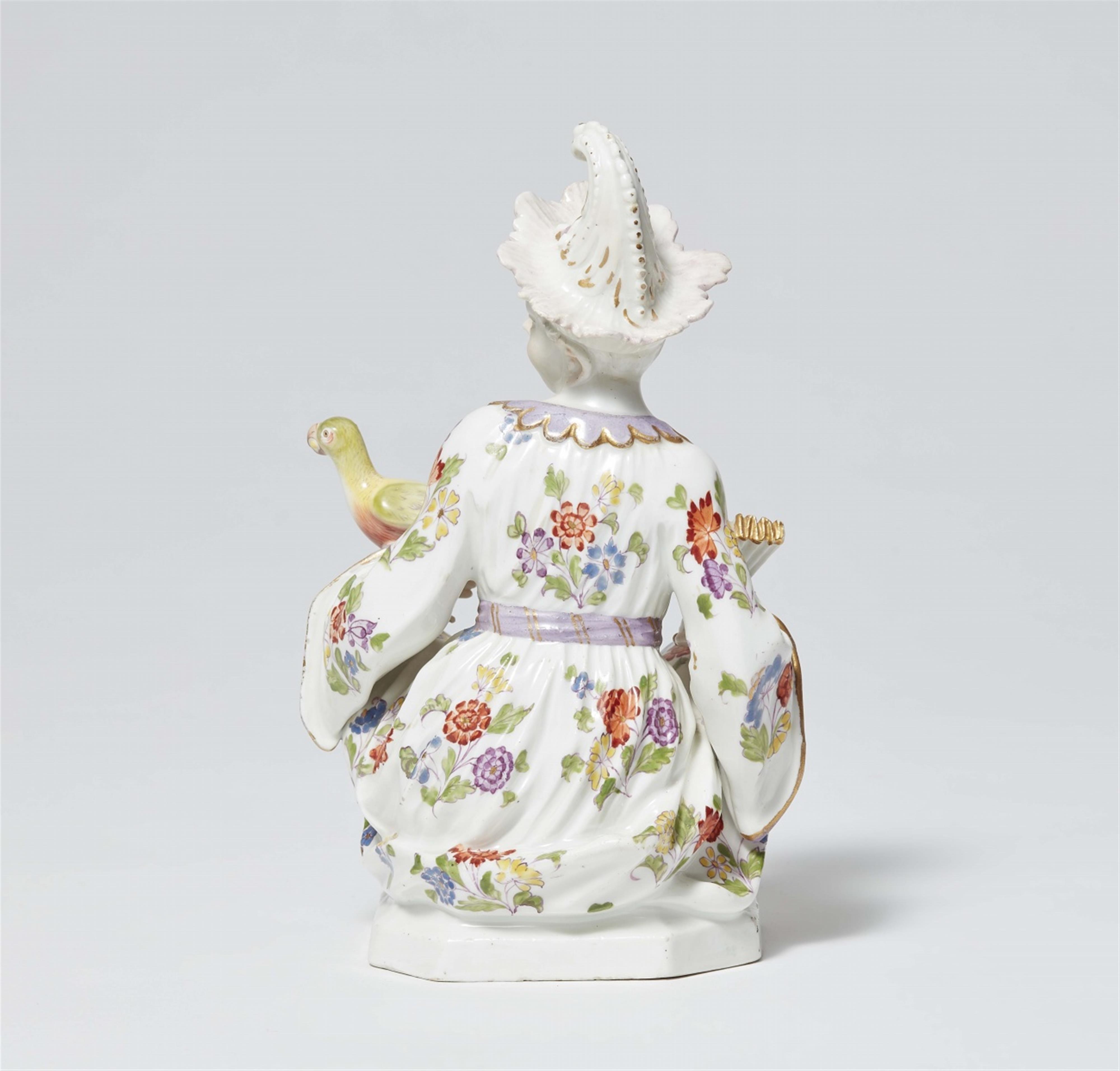 A Meissen porcelain pagode with a parrot - image-2