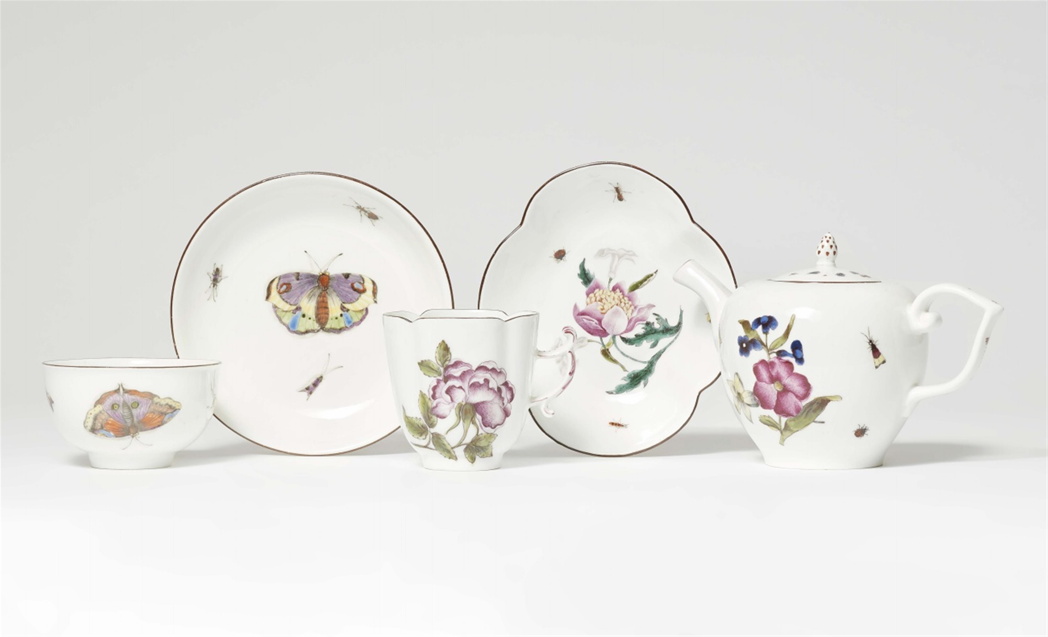 Five items of Meissen porcelain with woodcut flowers and insects - image-1