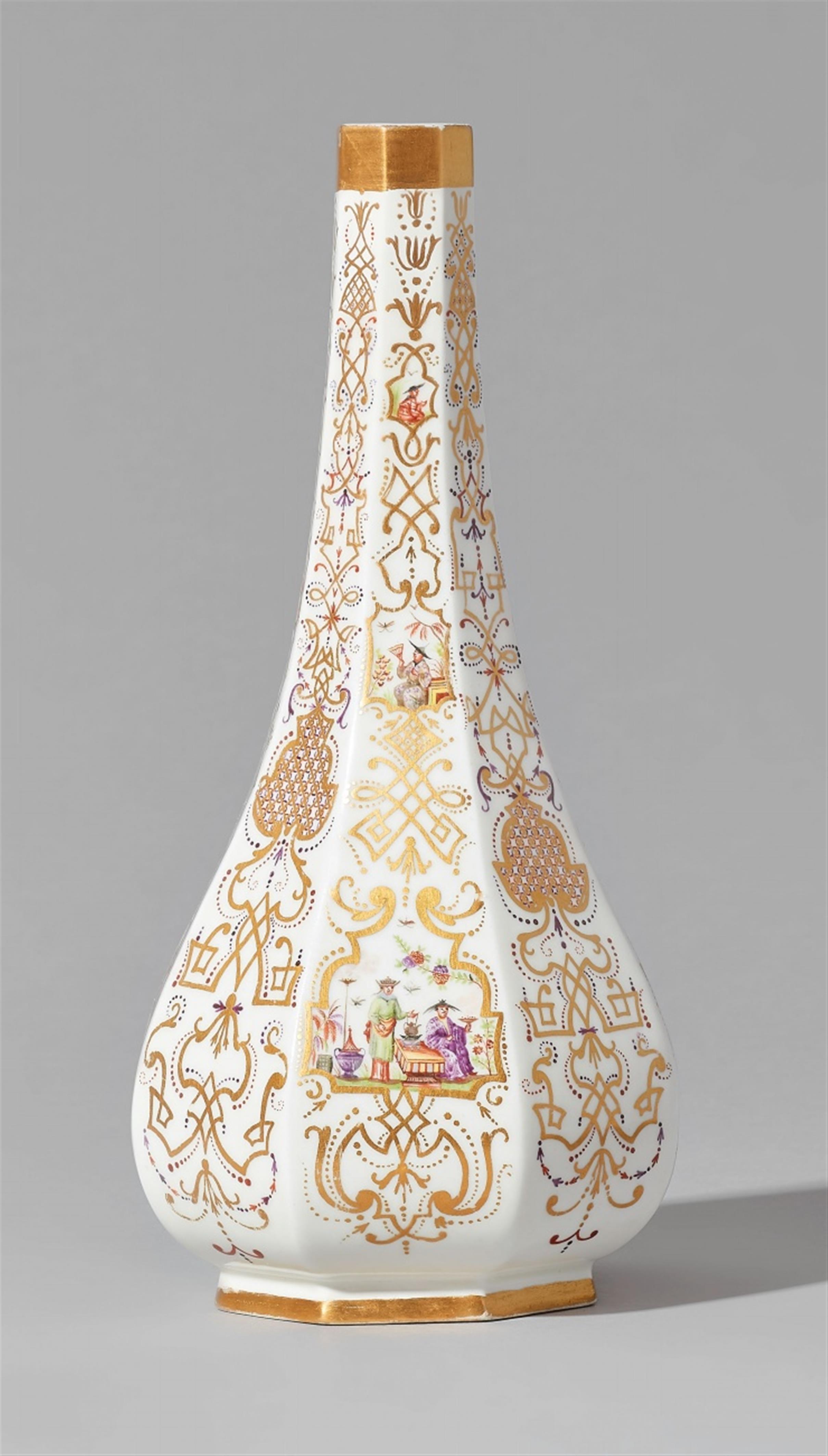 A rare and finely decorated Meissen porcelain sake bottle - image-2