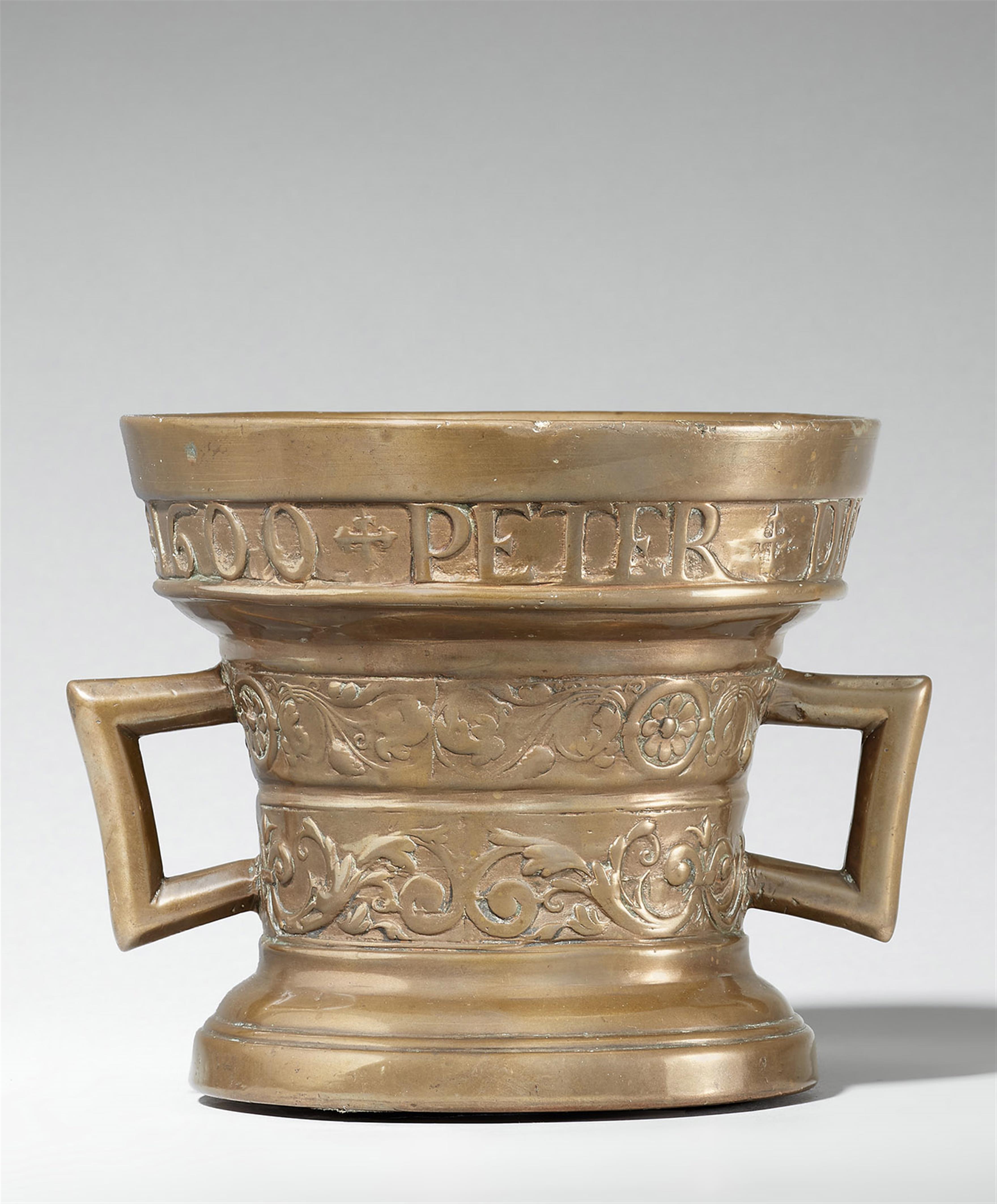 A Dutch mortar with tendril motifs - image-4