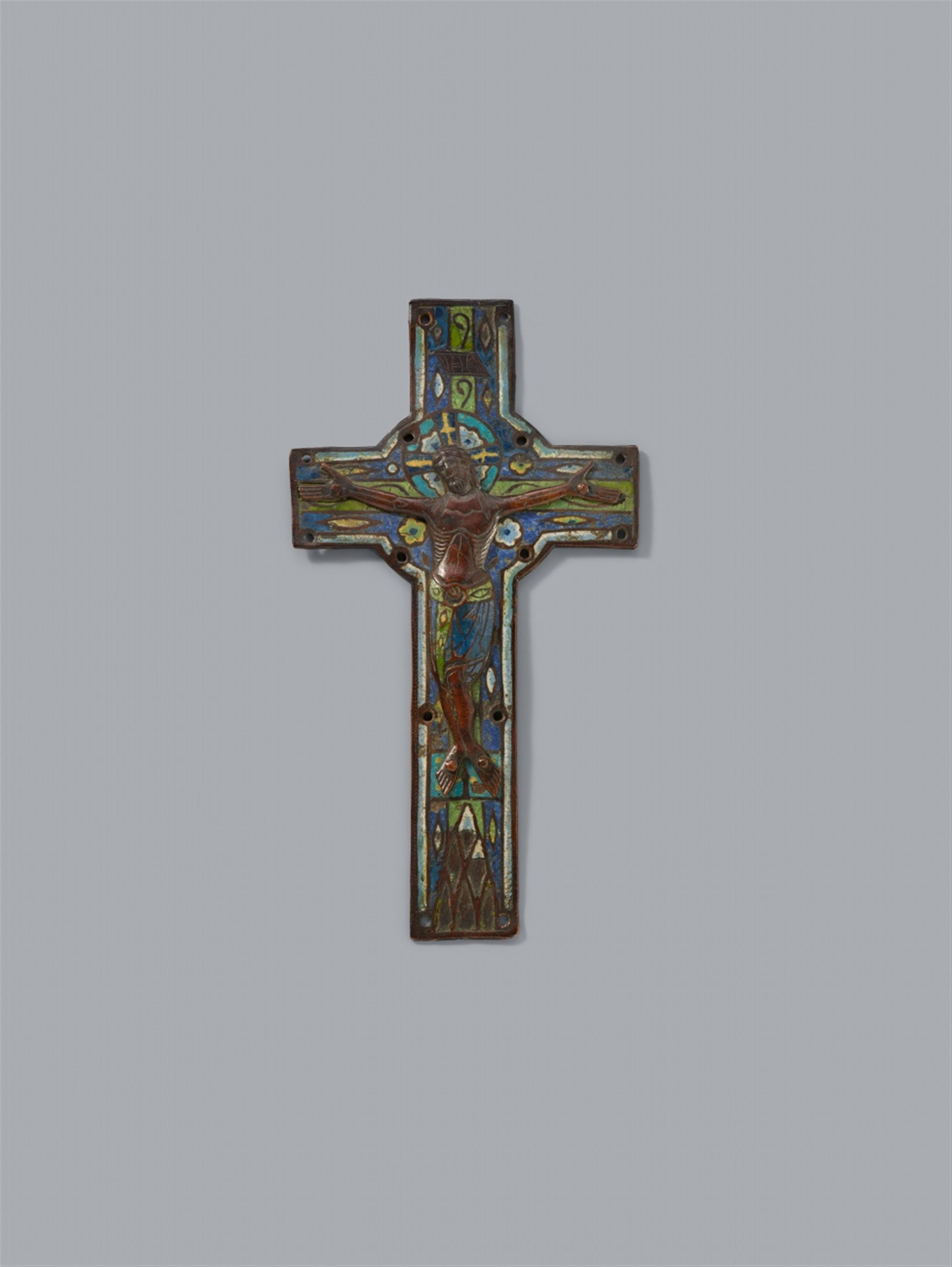 Limoges 13th century - A 13th century Limoges bronze crucifix - image-1
