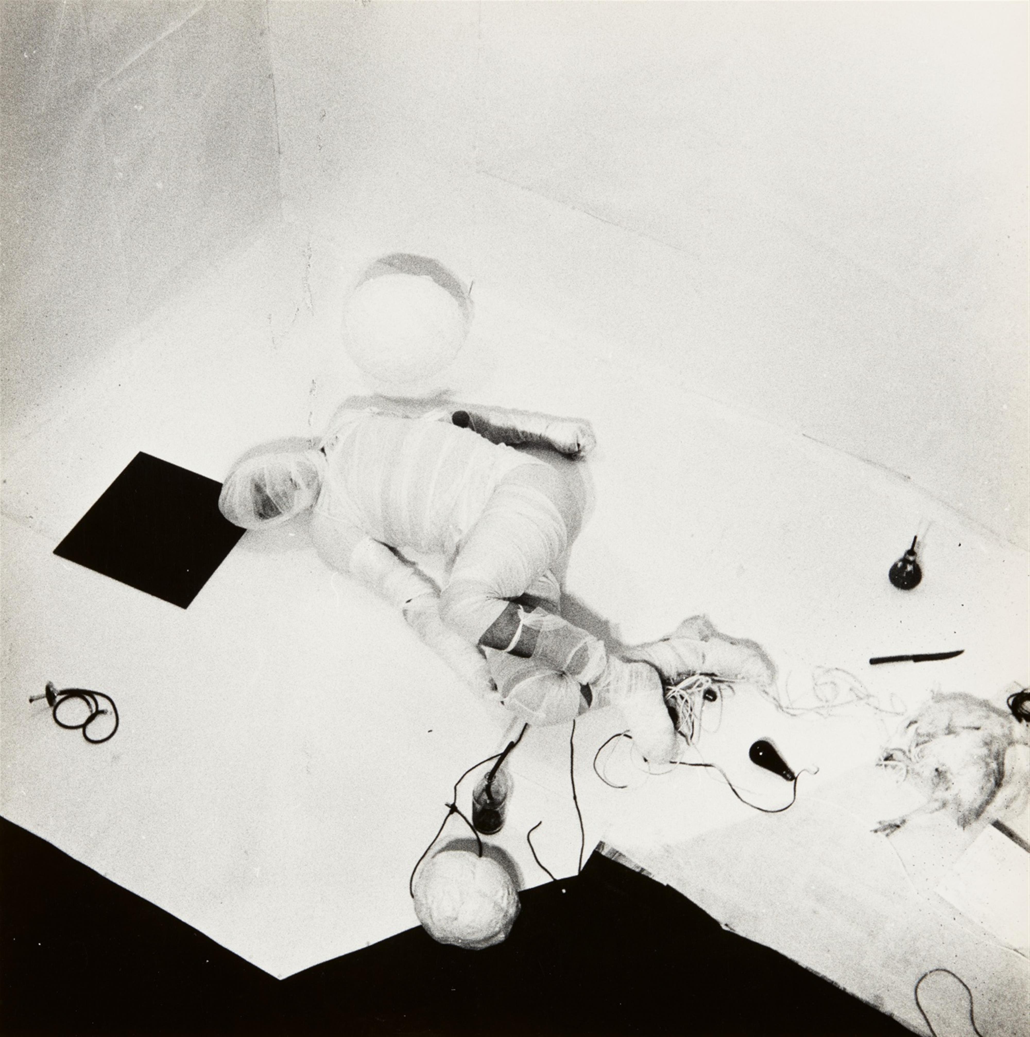 Rudolf Schwarzkogler - Aktion mit seinem eigenen Körper - image-8