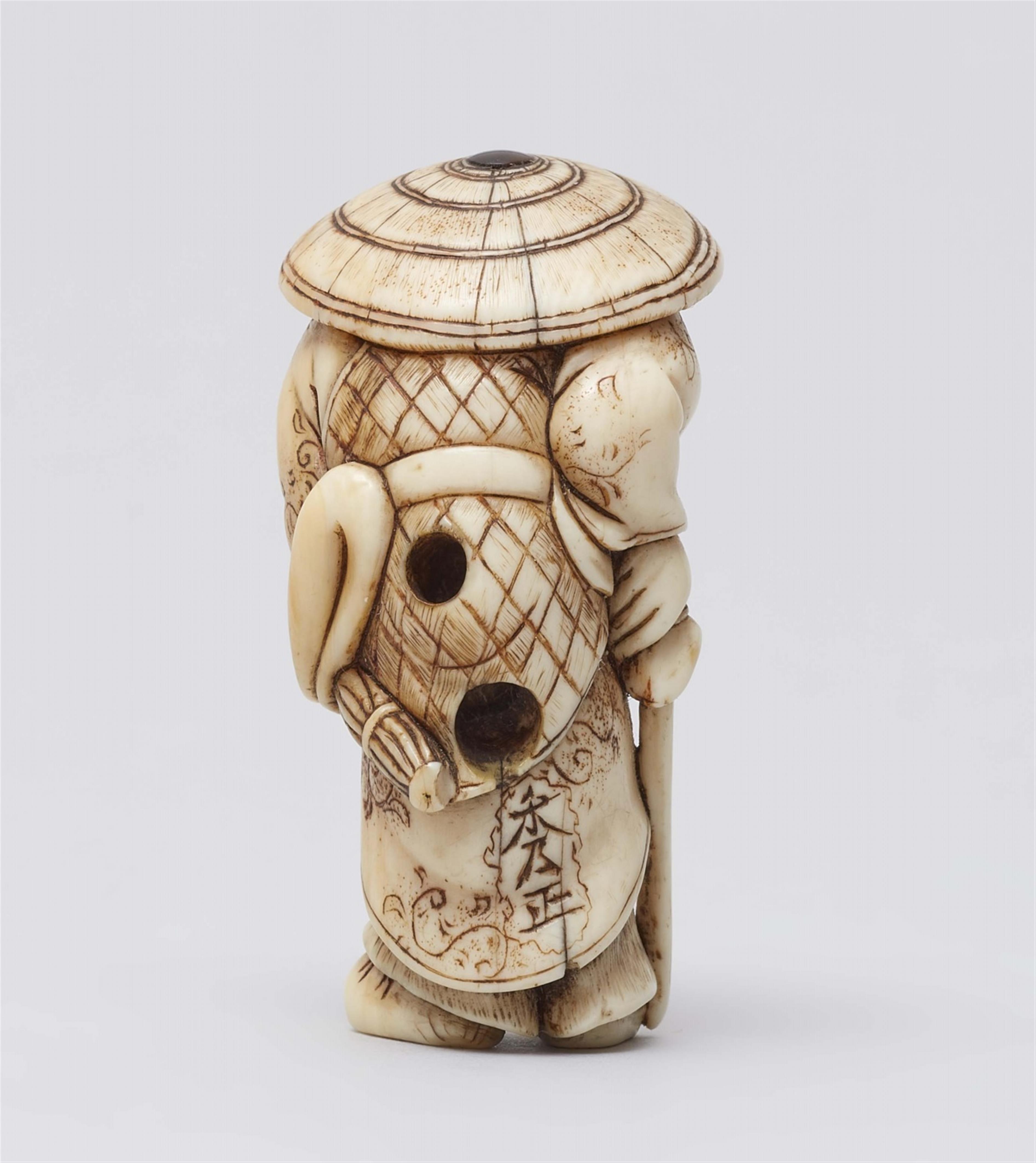 An ivory netsuke of Shoki. First half 19th century - image-3