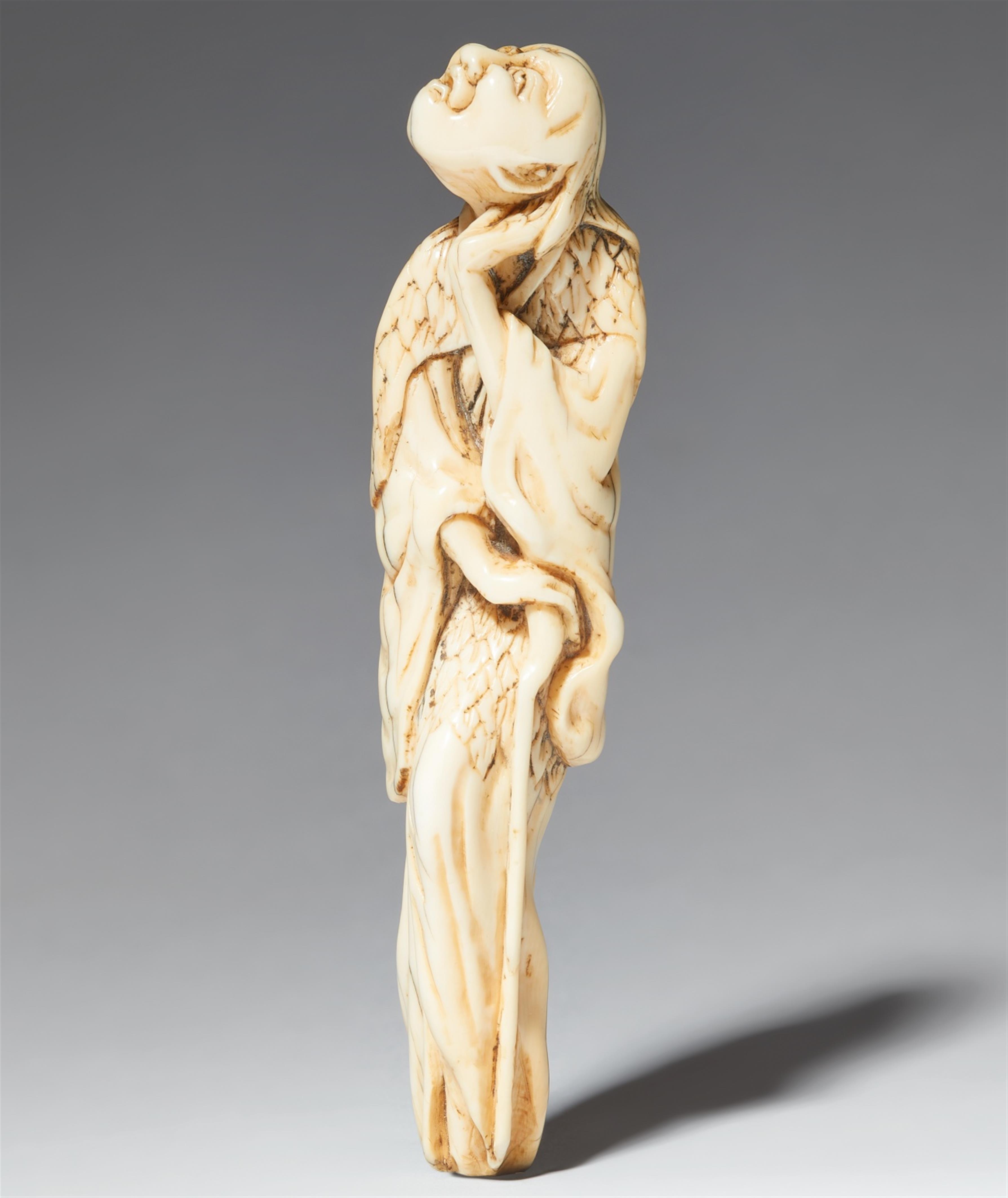 A large ivory netsuke of a sennin. Ca. 1800 - image-1