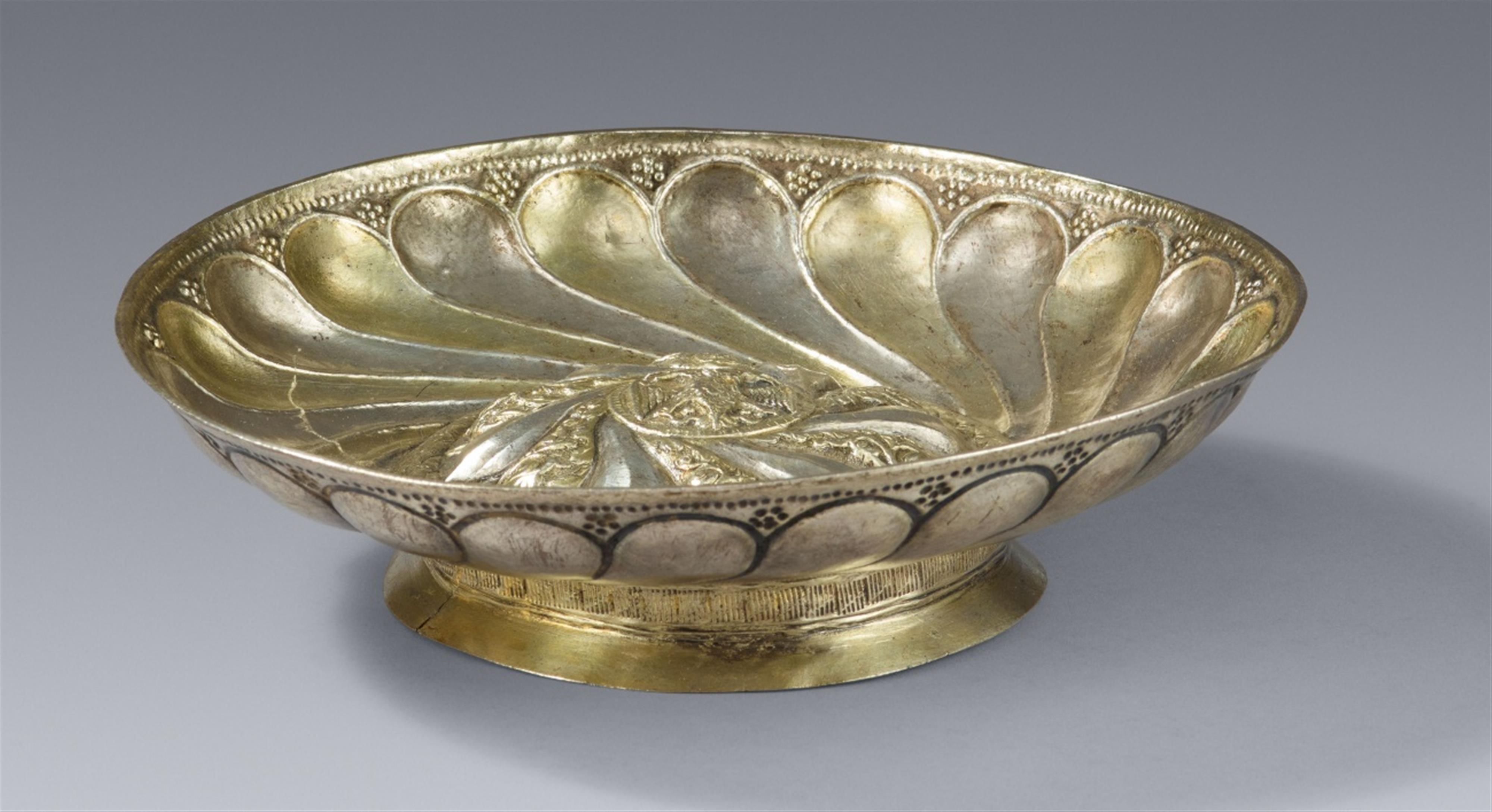 A late Gothic silver tazza with the Imperial Eagle - image-2