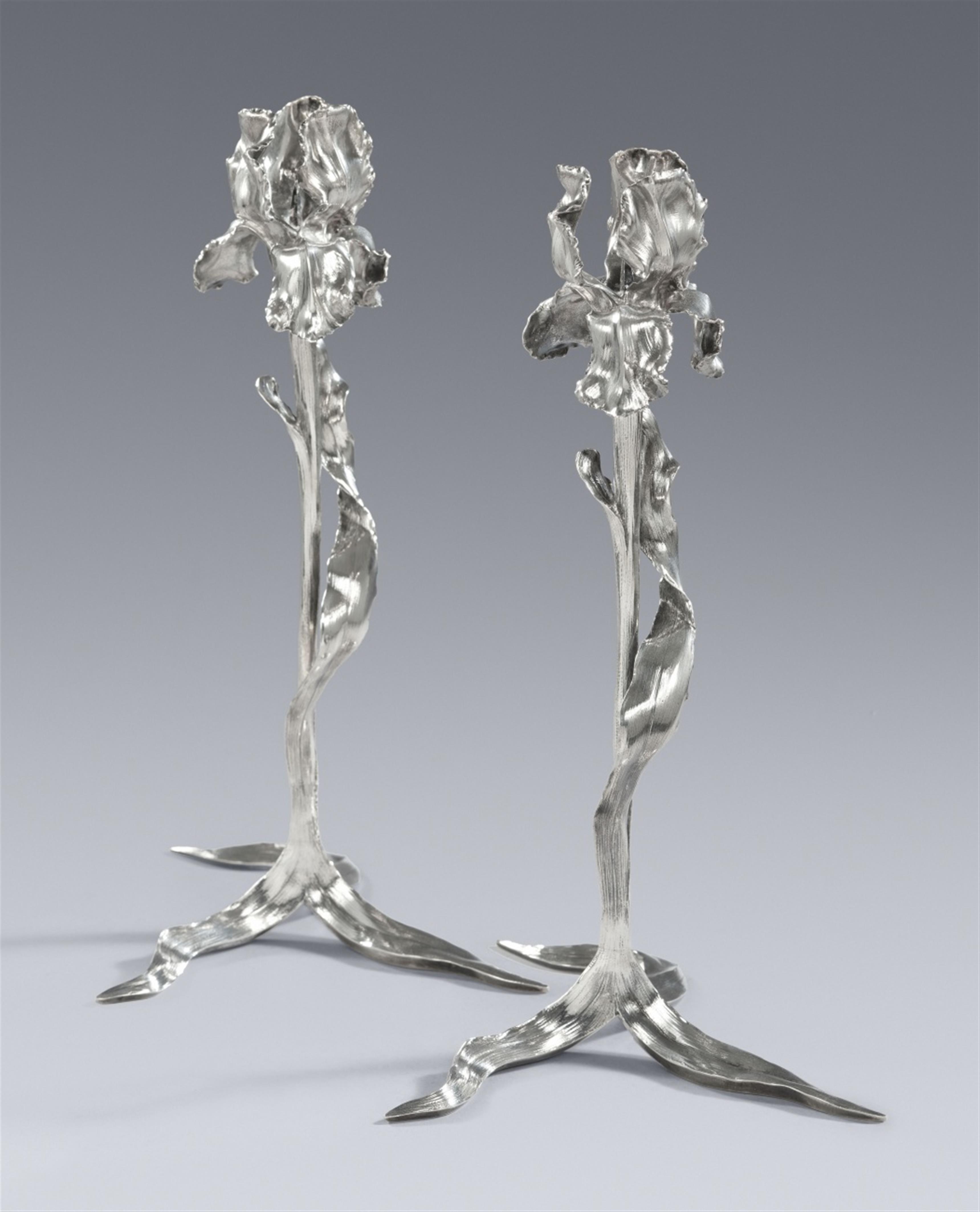 A pair of silver-plated bronze lily lights - image-2