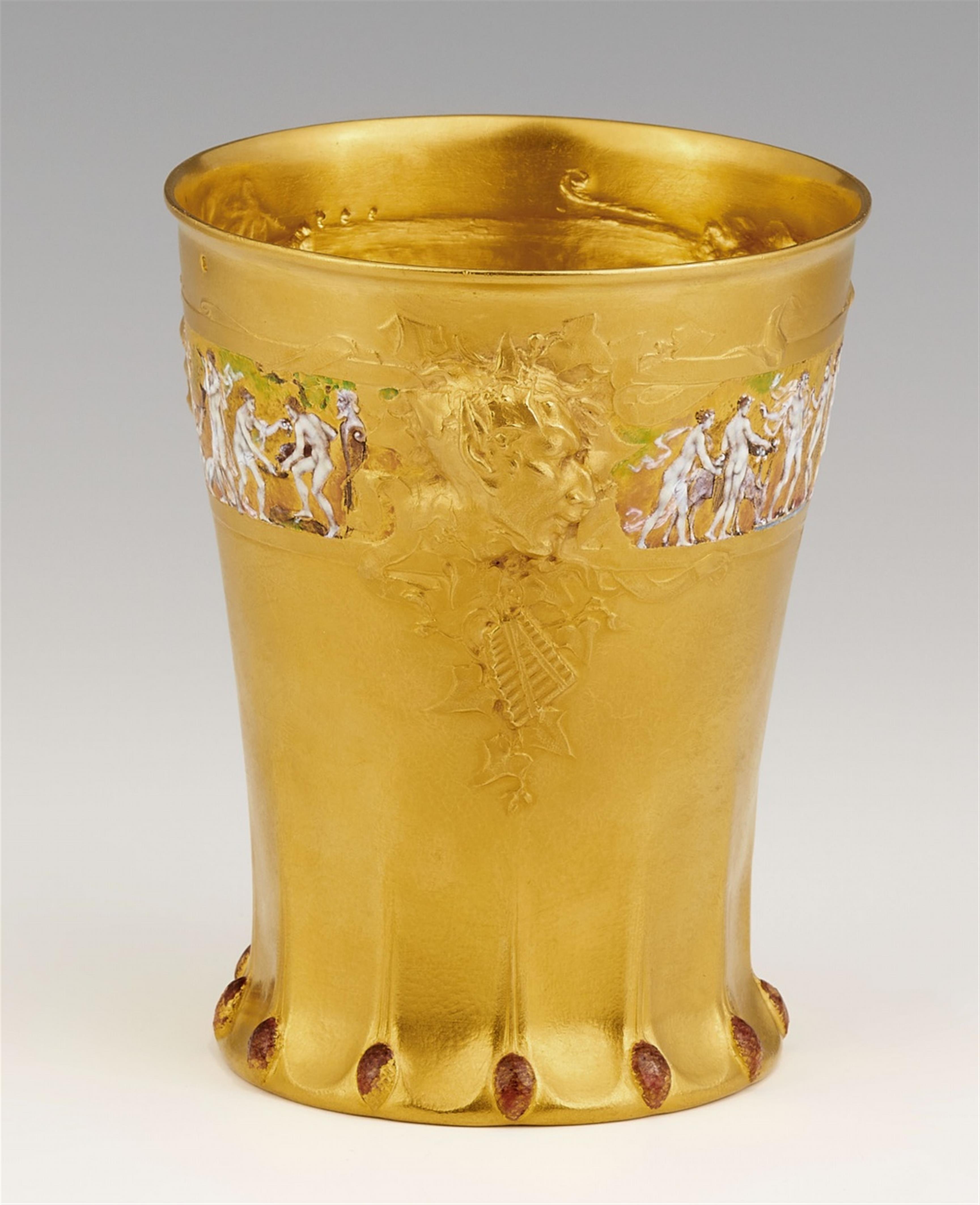 A museum quality gold beaker “Les Vendanges” - image-2