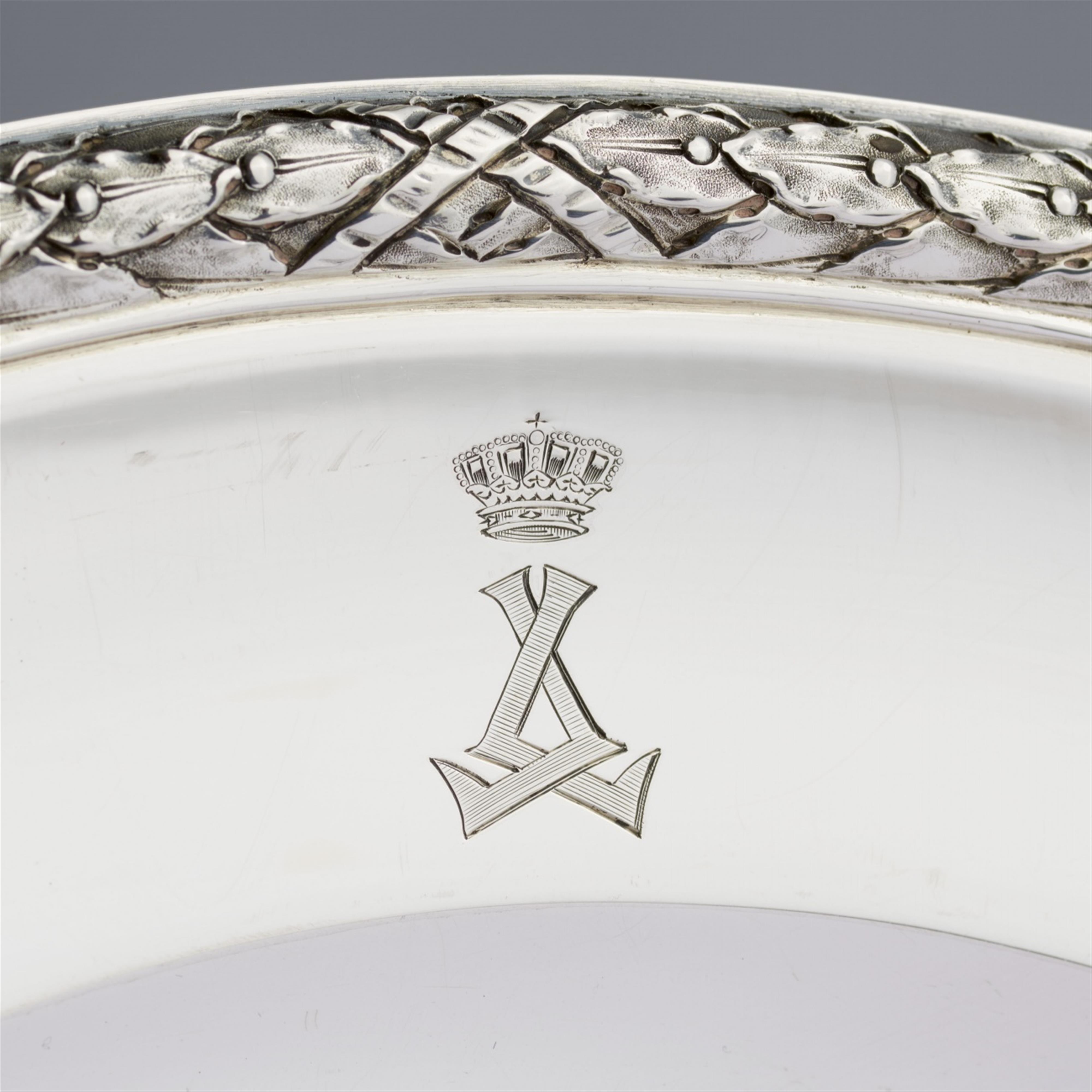 12 Teller für Kronprinz Leopold von Belgien - image-3