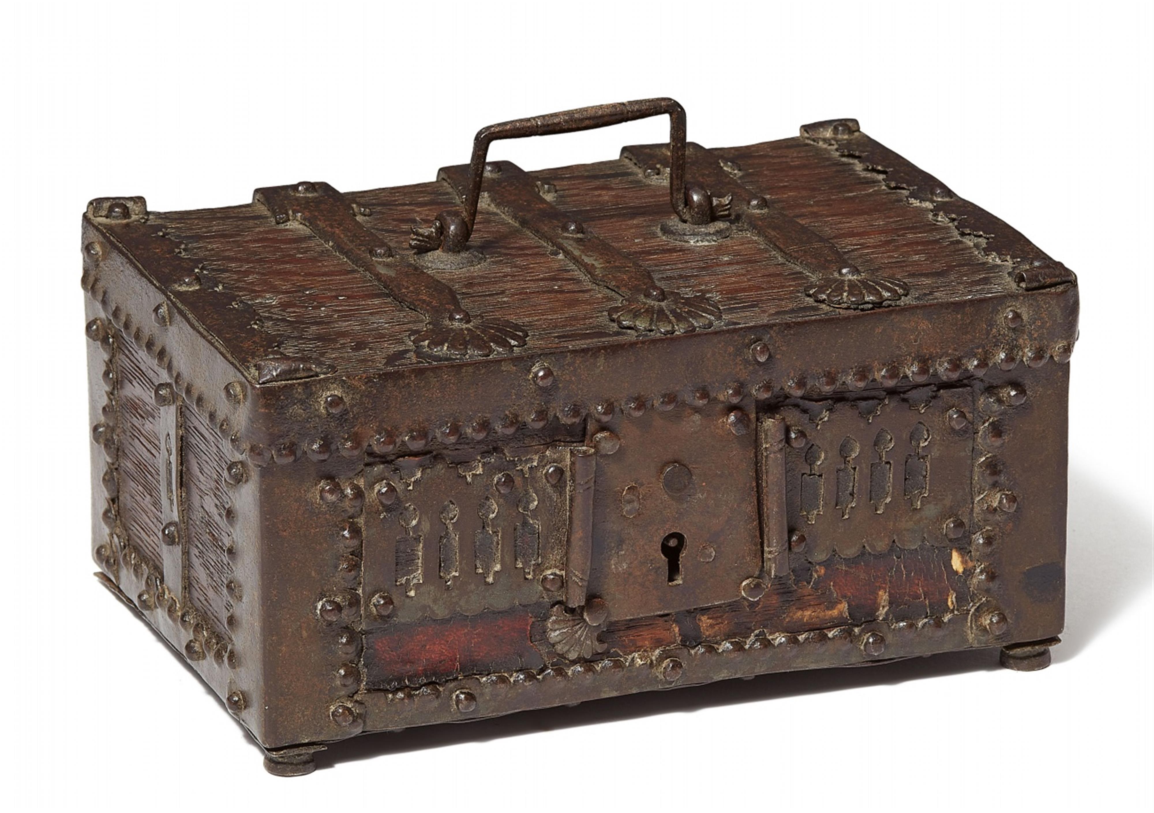 A Late Gothic Antwerp Gospel box - image-1