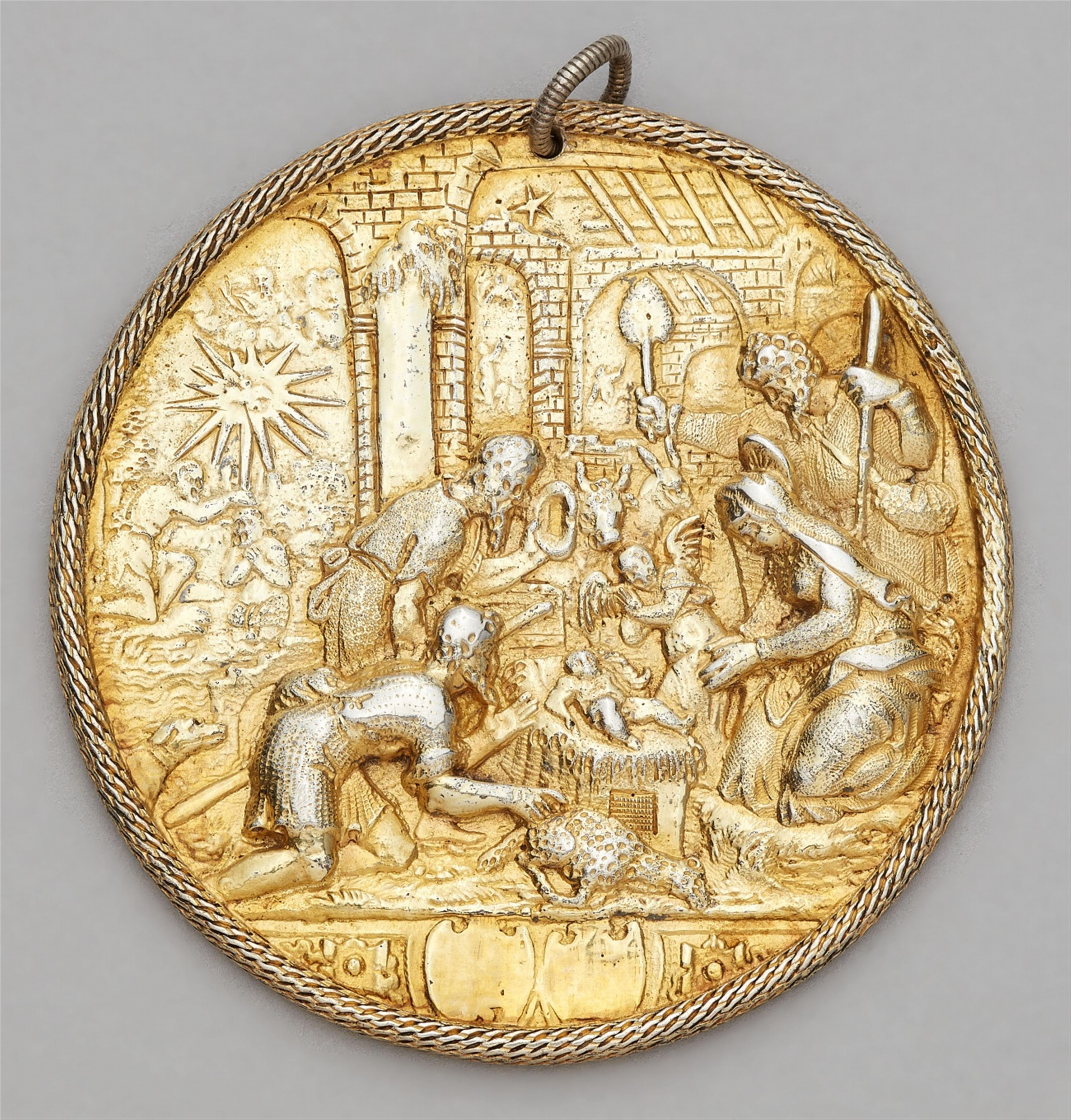 An important silver gilt medallion with the adoration of the shepherds
Gift for the birth of Regina Hainhofer - image-1