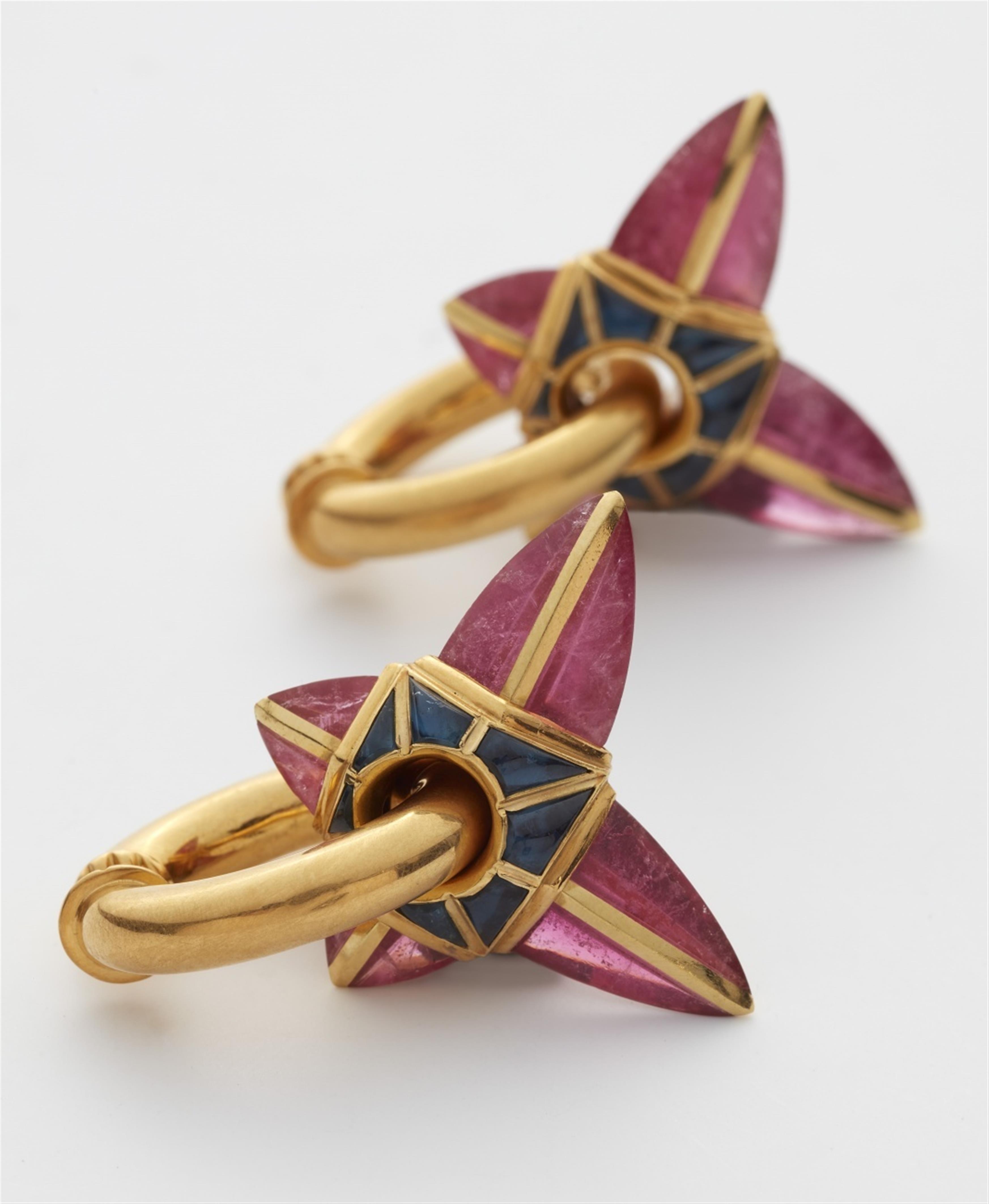 A pair of 18/22k gold and gemstone earrings "stars and creoles" - image-3