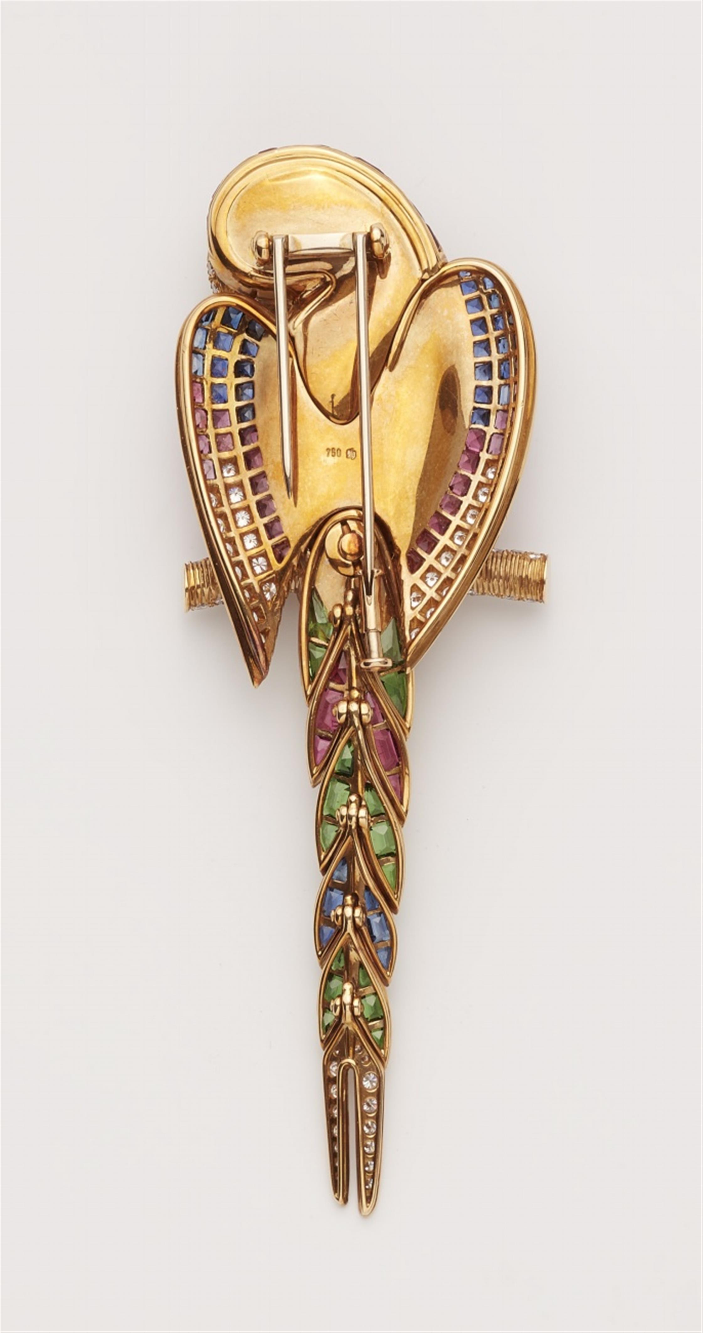 An 18k gold diamond and gemstone clip brooch "parrot" - image-3