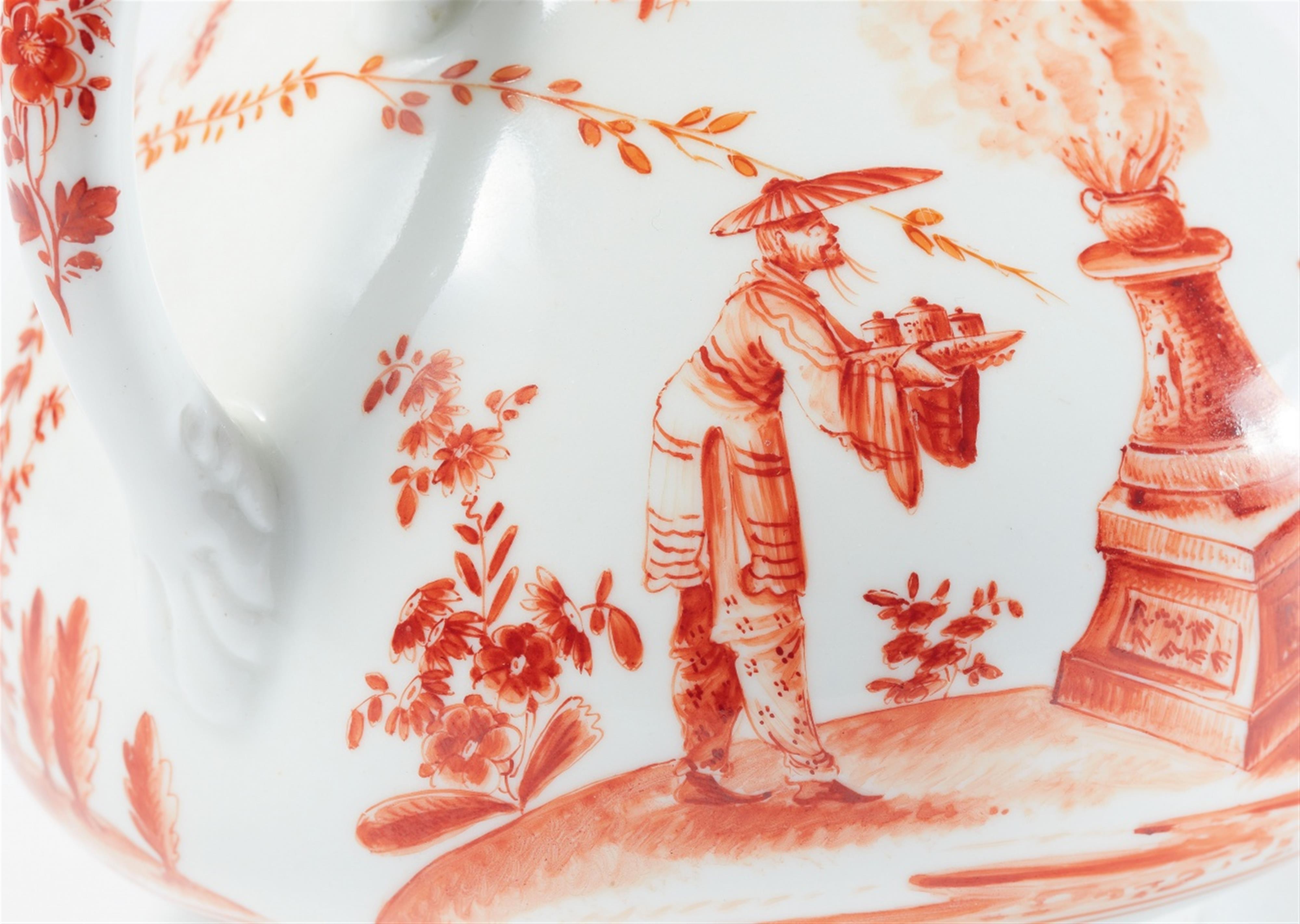 An early Meissen porcelain tea pot and cover by Johann Gregorius Hoeroldt - image-6