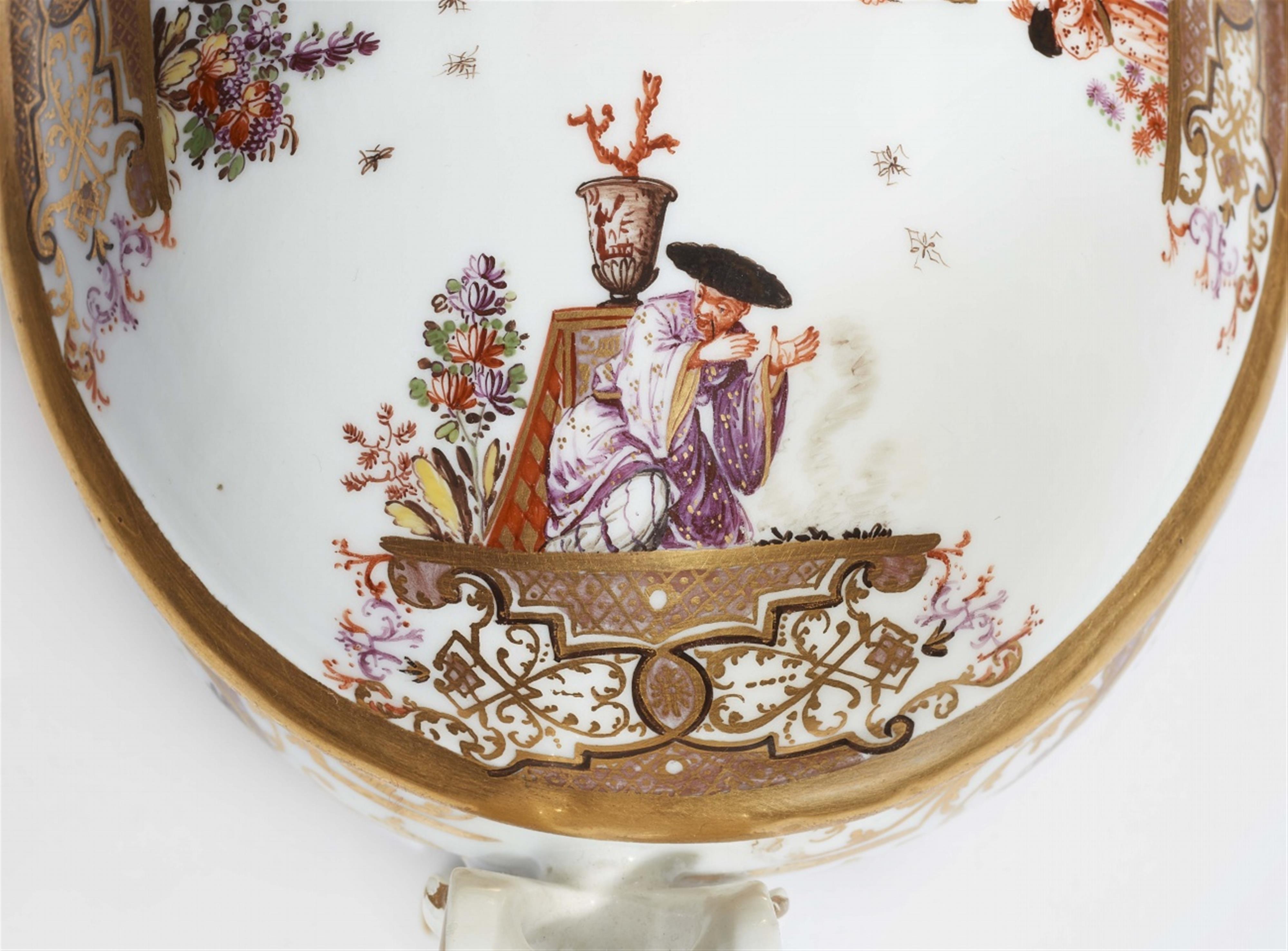 An exceptional Meissen porcelain tureen with chinoiseries and merchant navy scenes - image-4