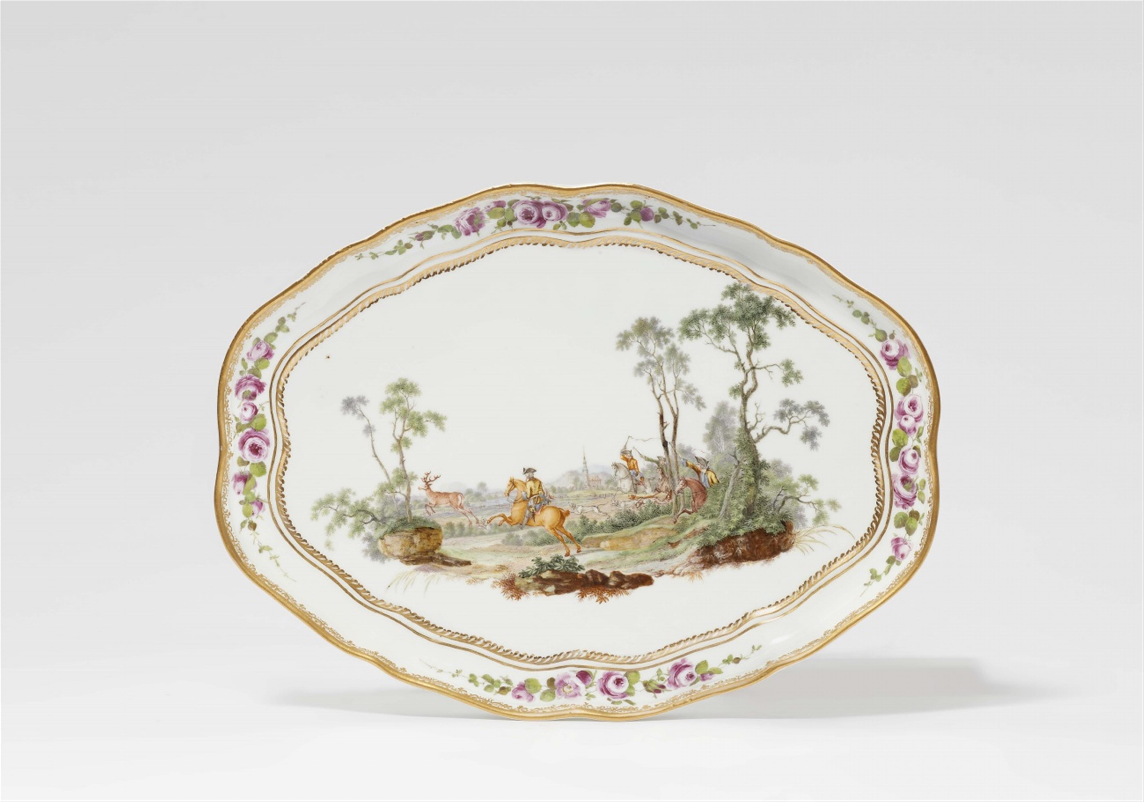 A Meissen porcelain solitaire with hunting scenes - image-2