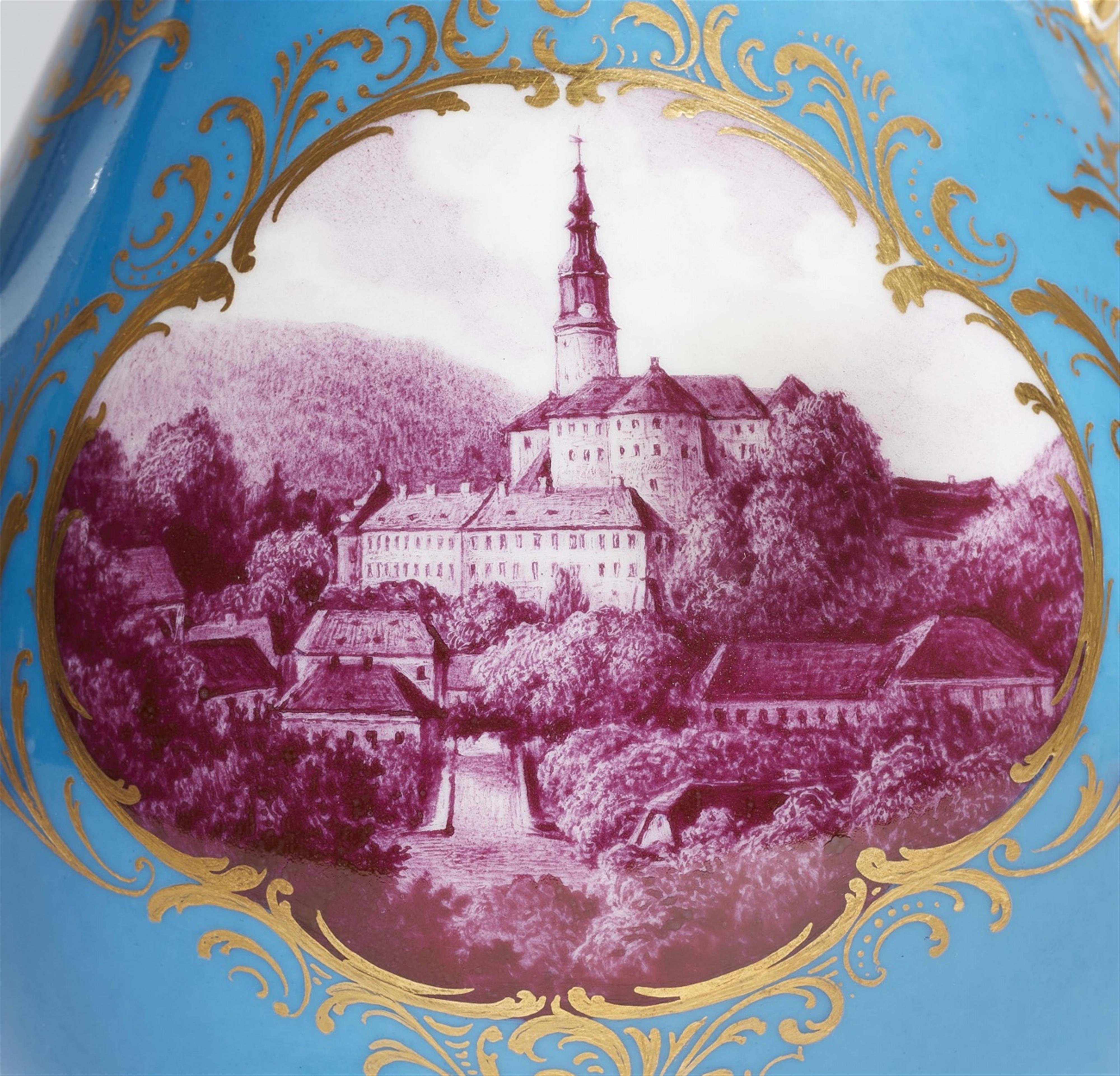 An unusual Meissen porcelain service with palaces in Saxony - image-5