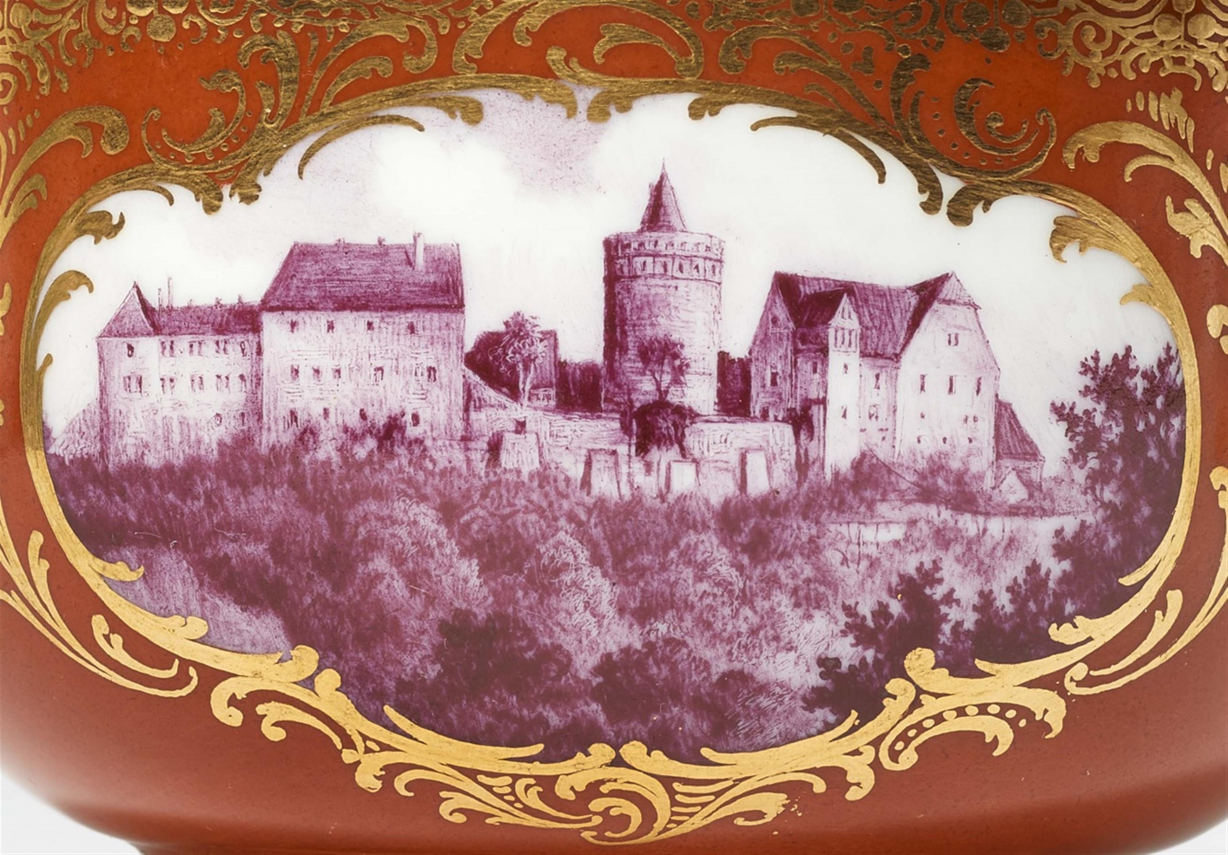 An unusual Meissen porcelain service with palaces in Saxony - image-6
