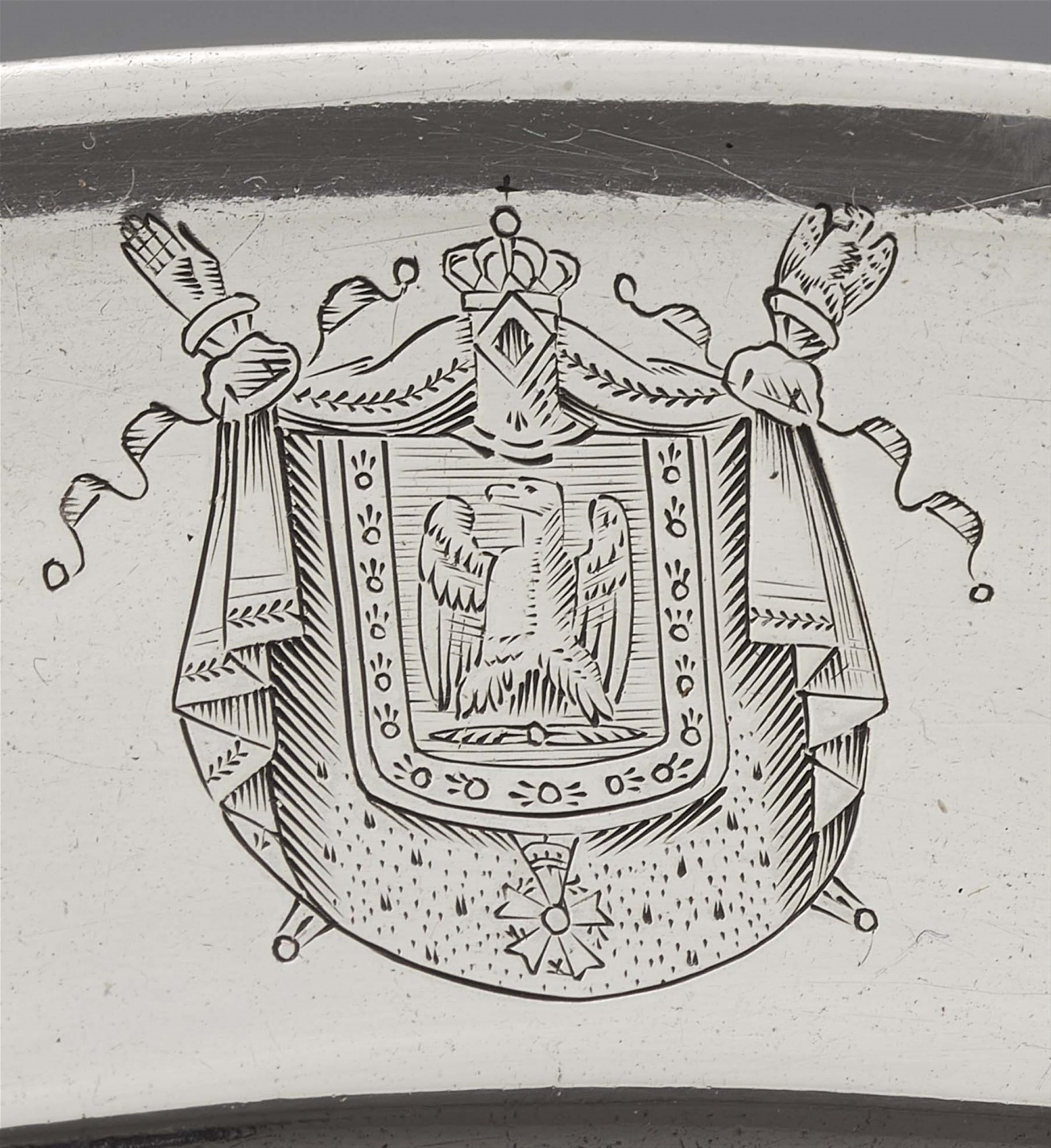 A Parisian silver plate from the Emperor Napoleon I's Service de Campagne - image-2