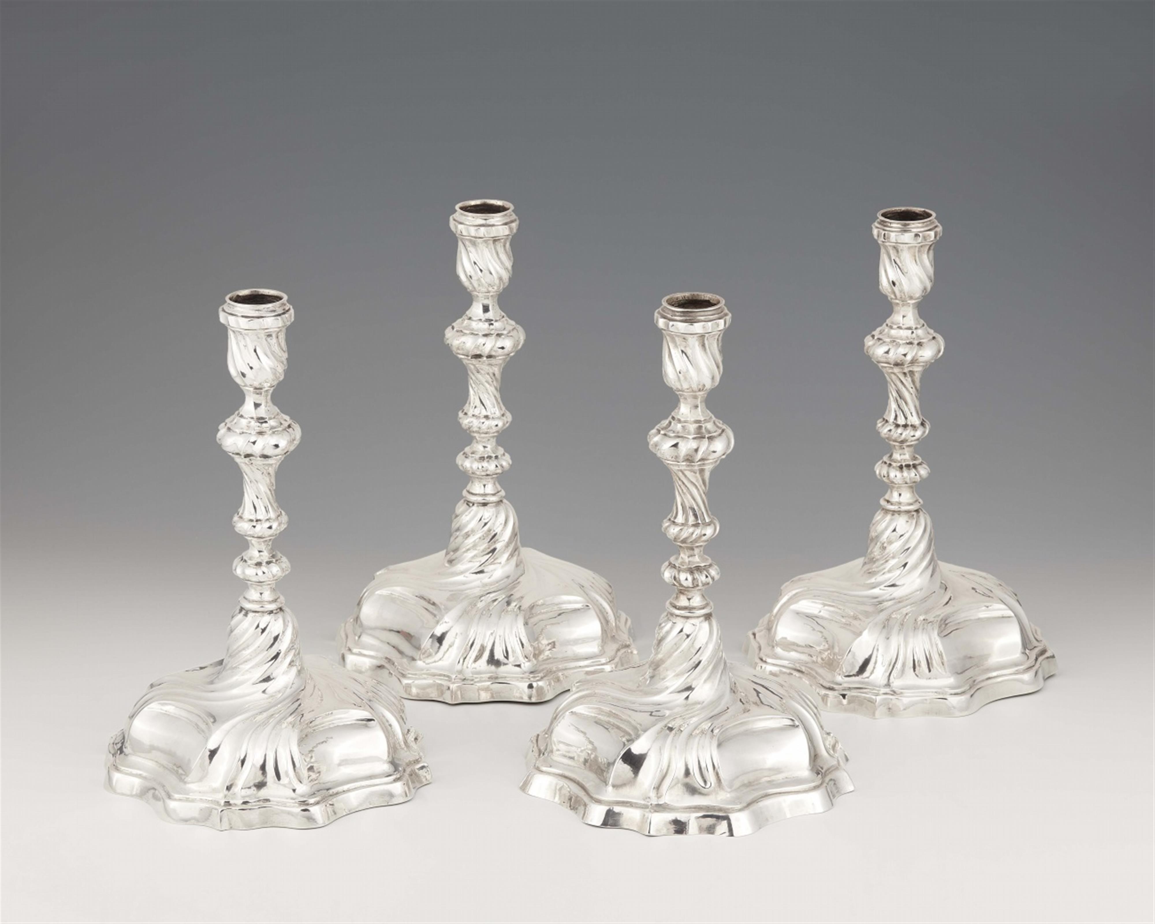 Four Augsburg silver candlesticks - image-1