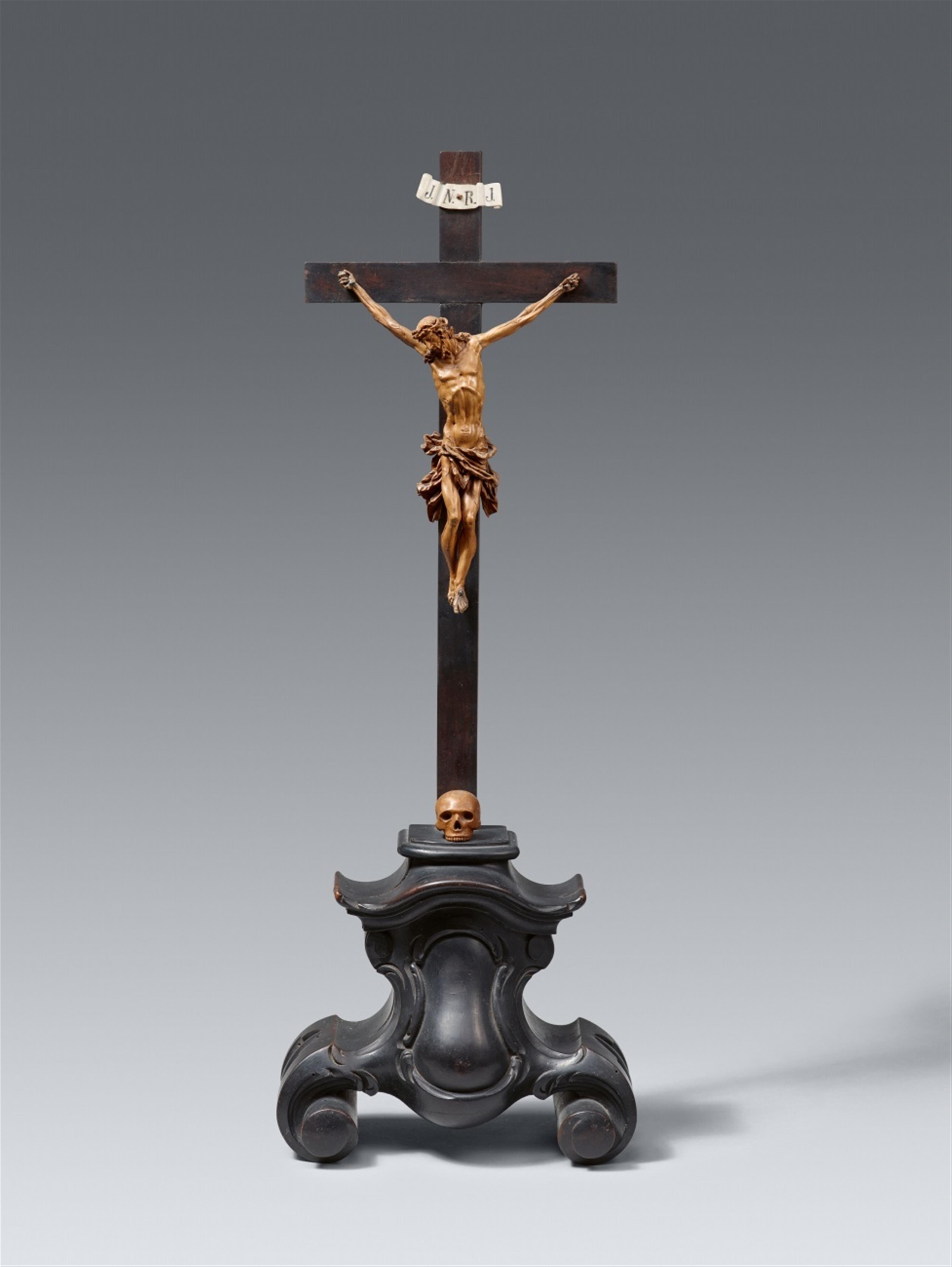 Austria 18th century - An 18th century Austrian carved wood crucifix - image-1