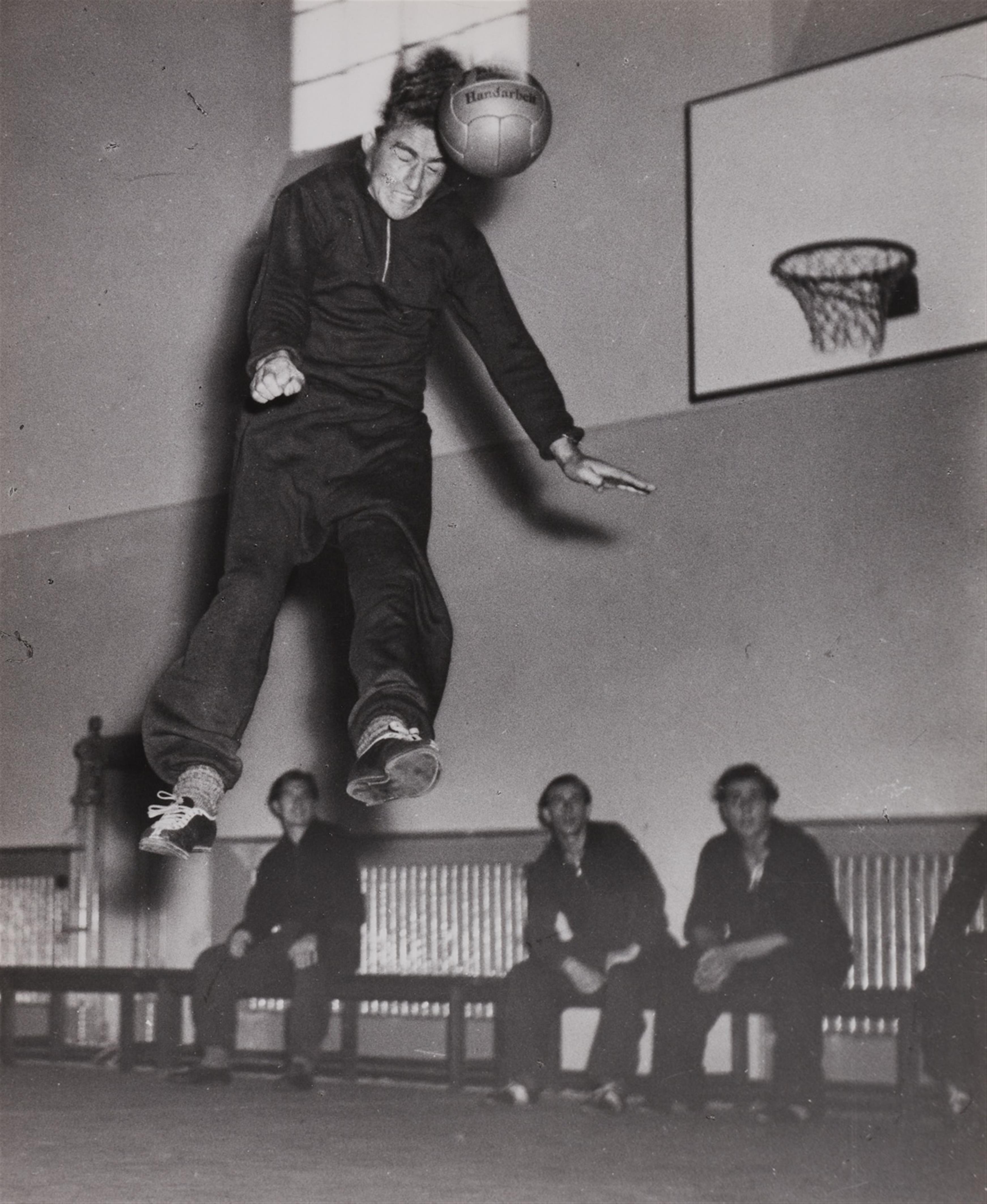 Hannes Kilian - Fritz Walter beim Kopfballtraining - image-1