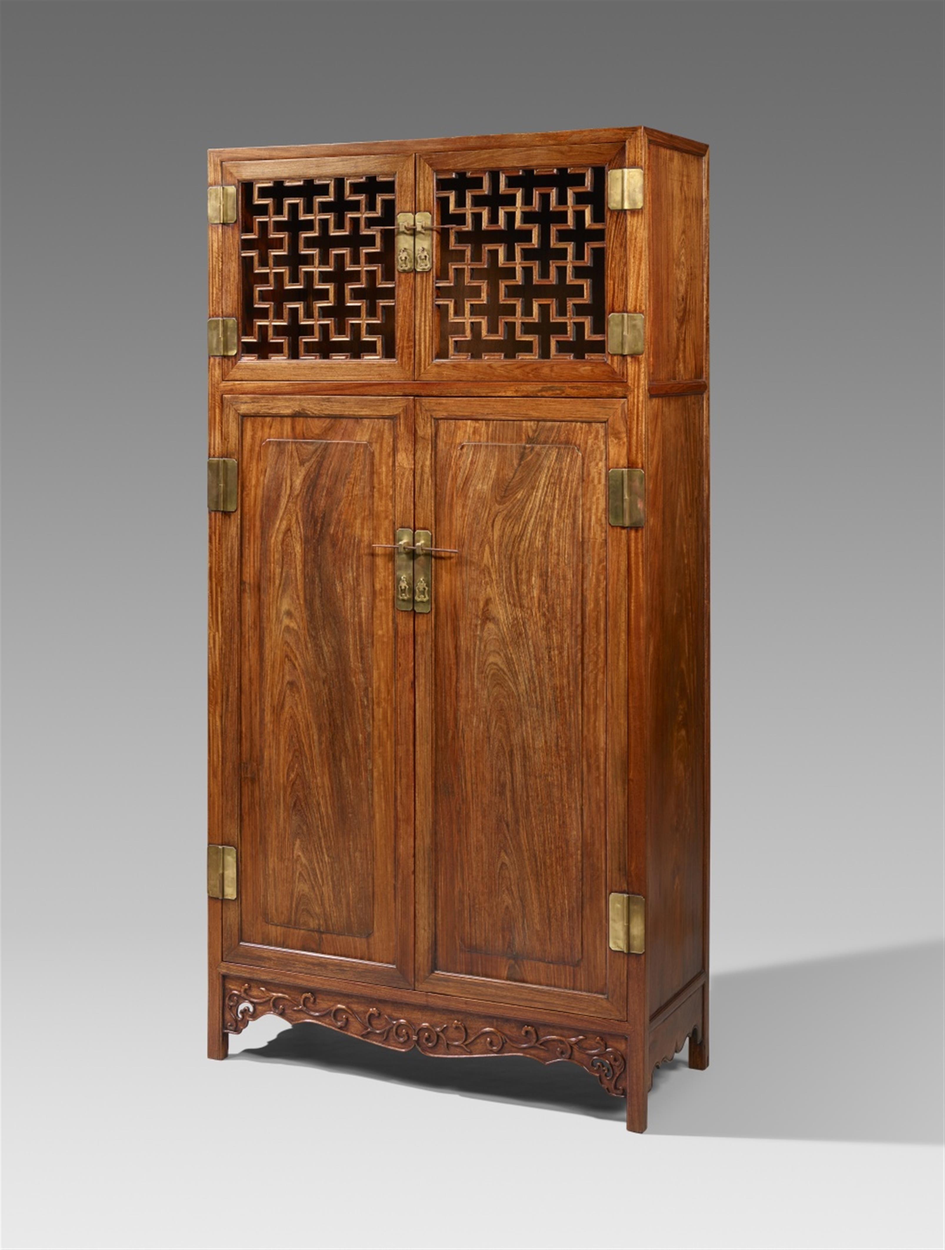 A pair of huanghuali wood square-corner cabinets. 19th/20th century - image-5