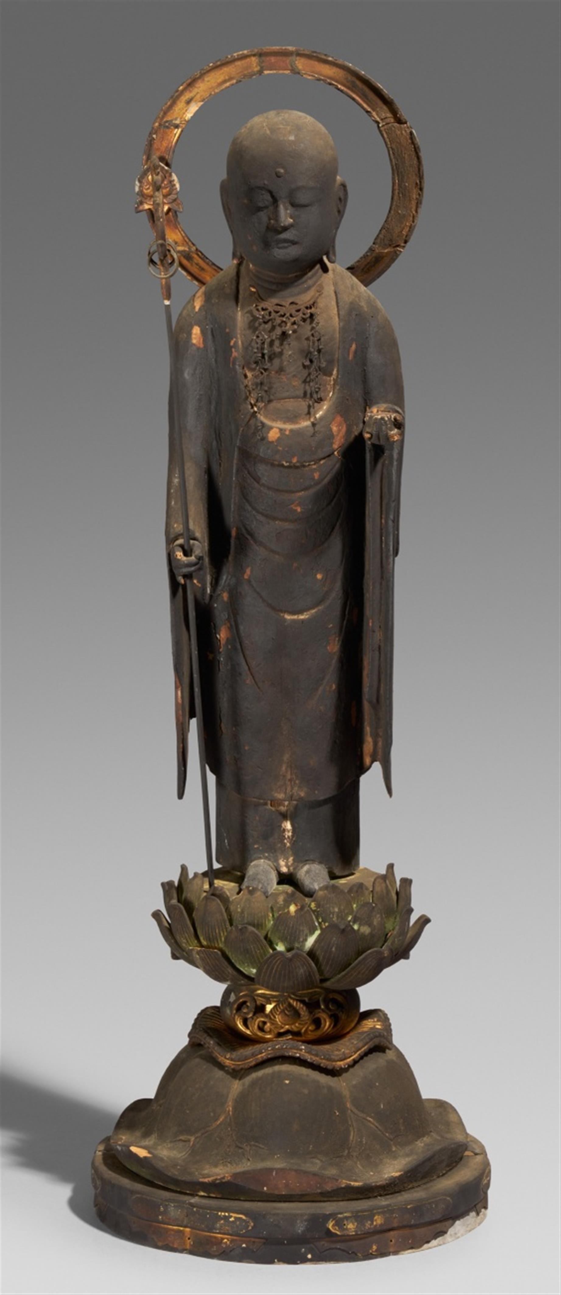 A wood figure of Jizo Bosatsu. Heian or early Kamakura period - image-1