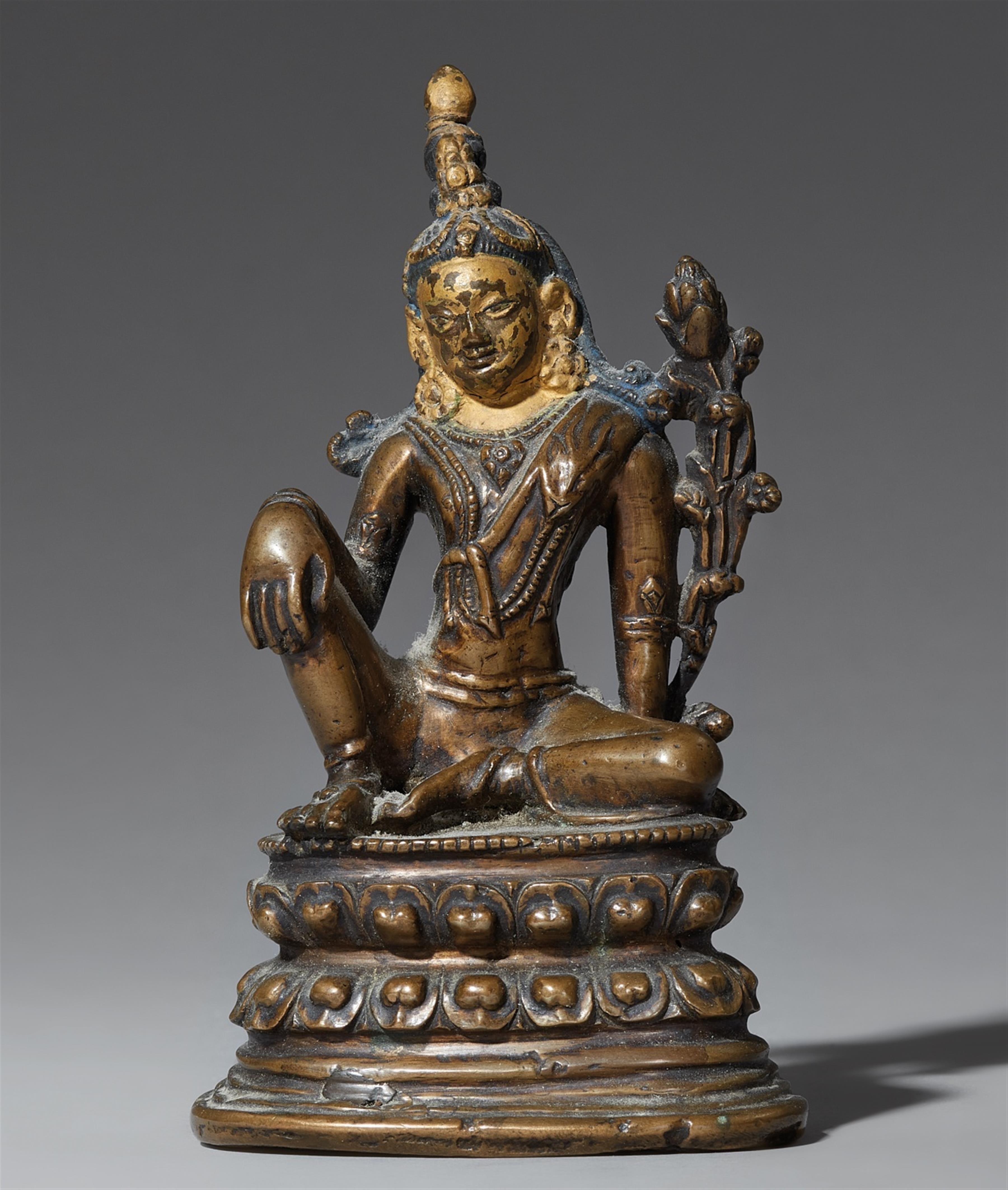 A Tibetan bronze figure of Padmapani. Pala style, 14th century - image-1