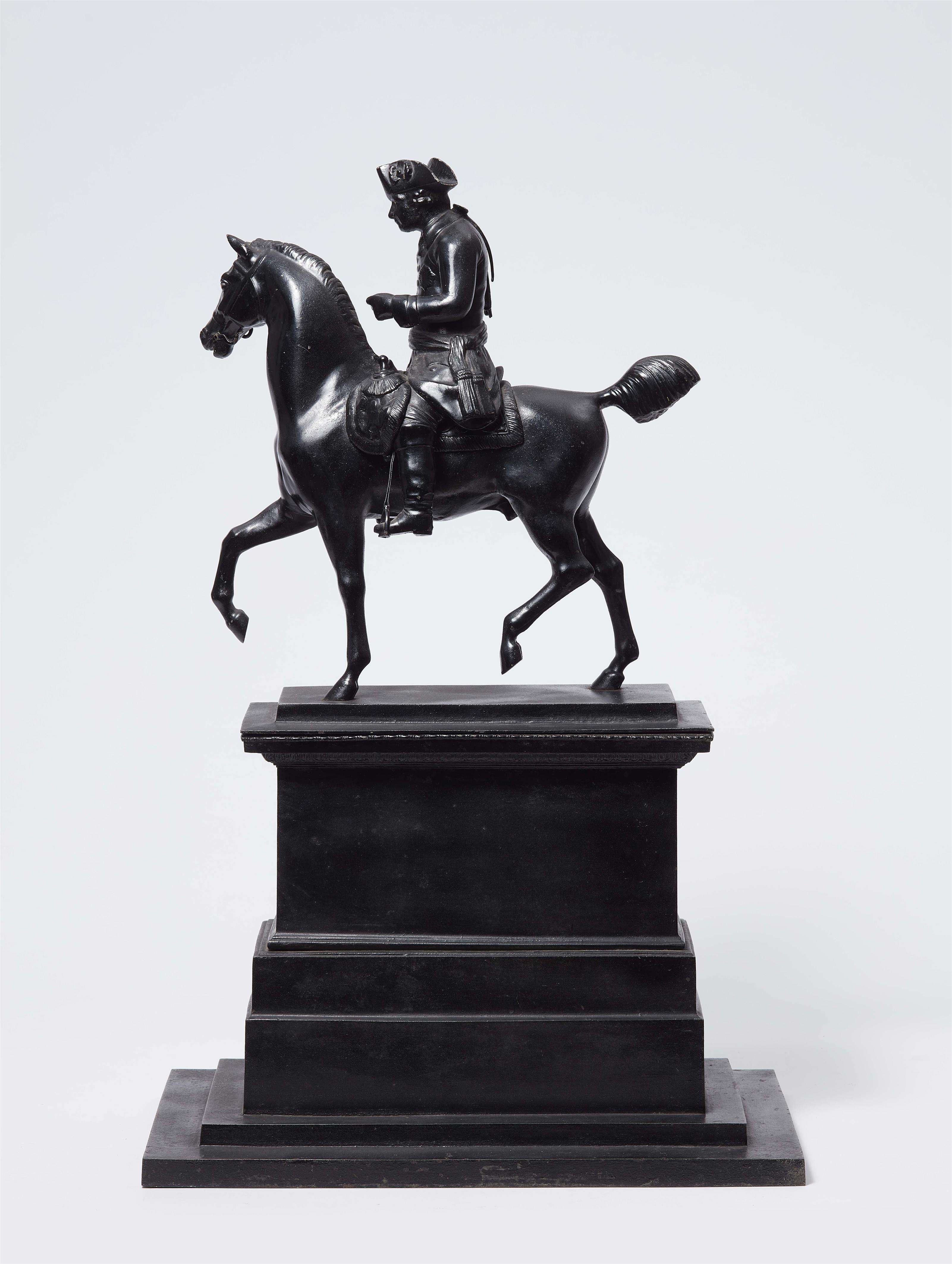 Miniature monument
Equestrian statue of Frederick II - image-1