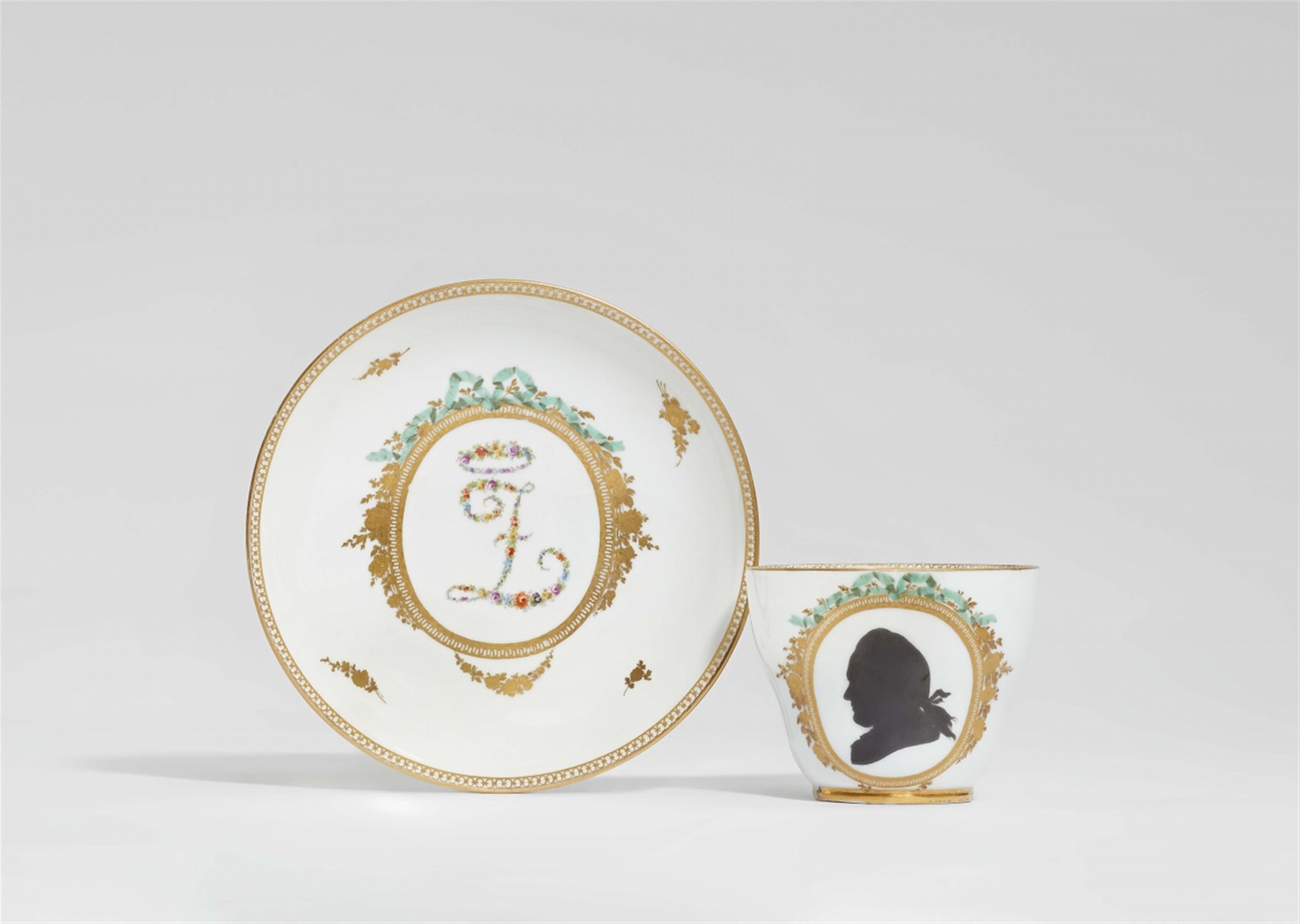 A Meissen porcelain cup with a silhouette monogrammed Z - image-1