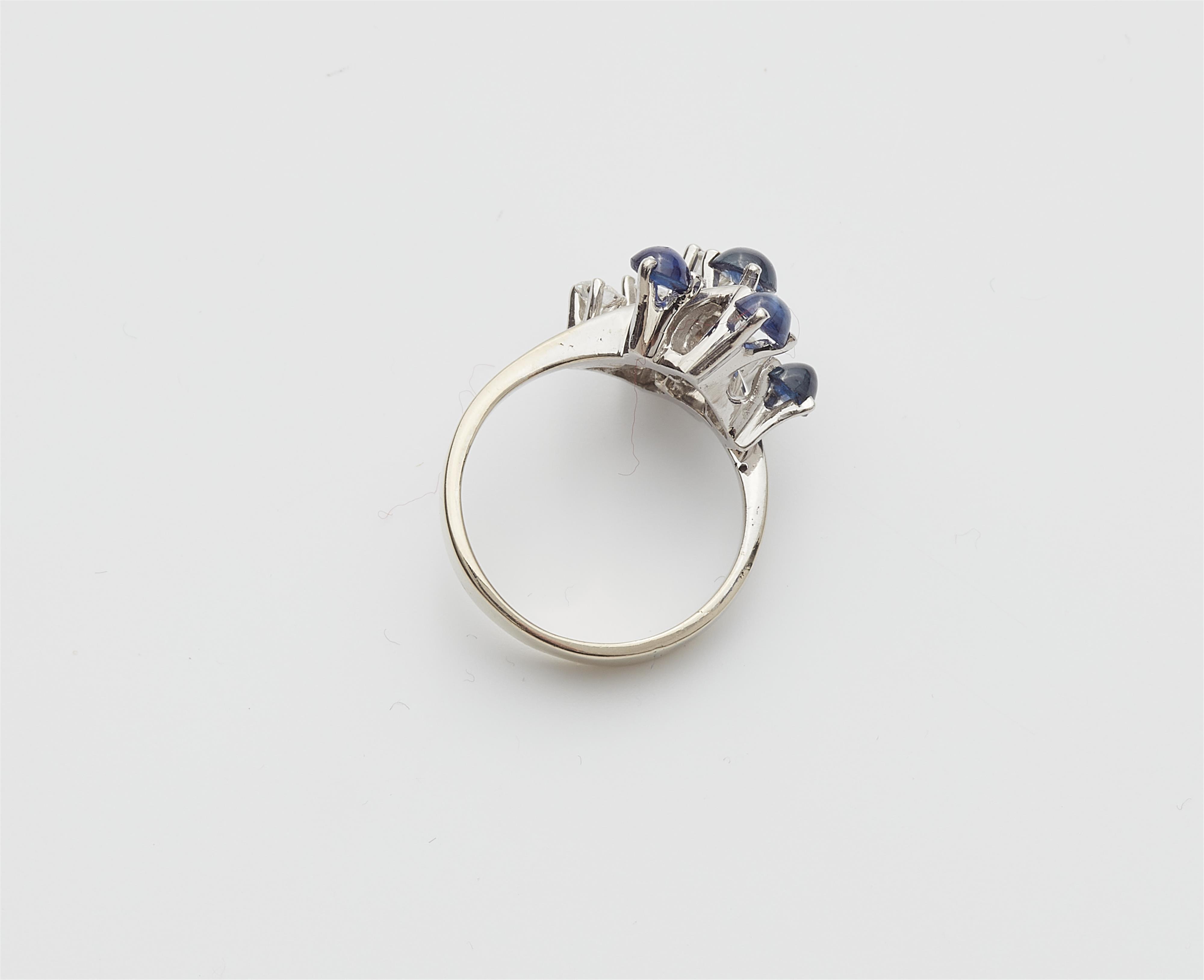Ring mit Diamanten und Saphiren - image-2