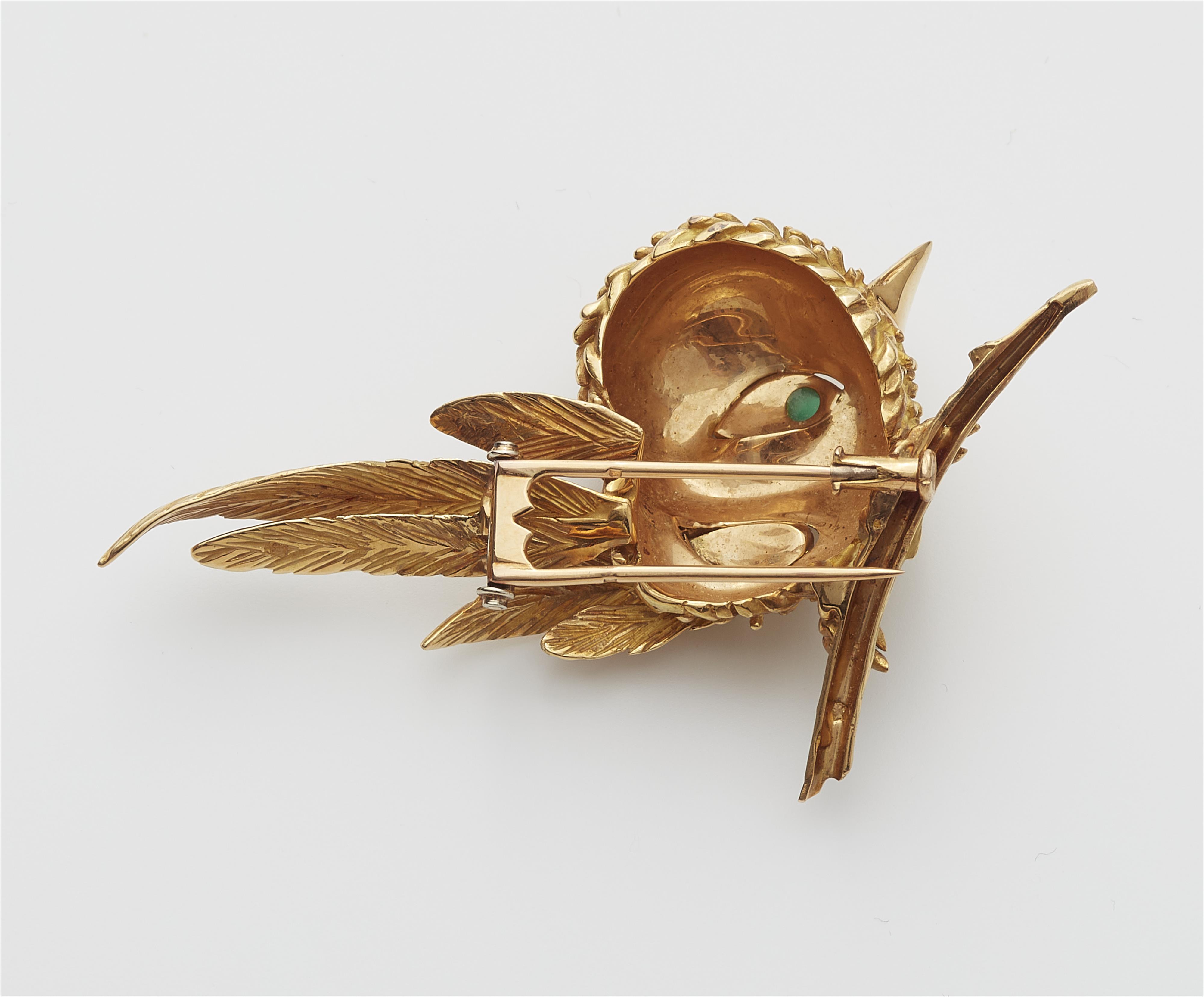 A French 18k gold enamel and chrysoprase bird brooch. - image-2